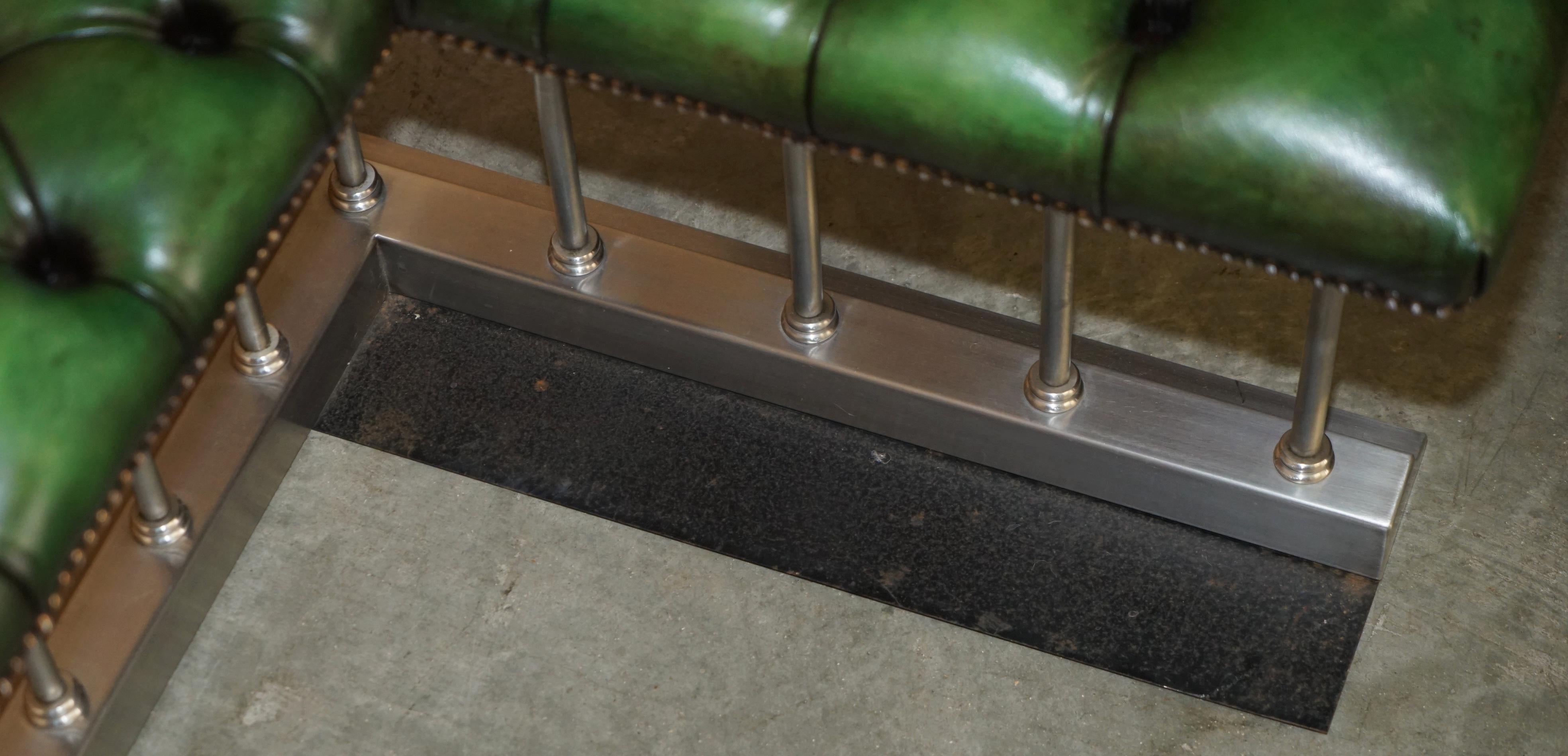 GRANDE 188CM DE ANCHO VINTAGE CUERO CROMADO REGENCY GREEN CHESTERFiELD CLUB FENDER en venta 8