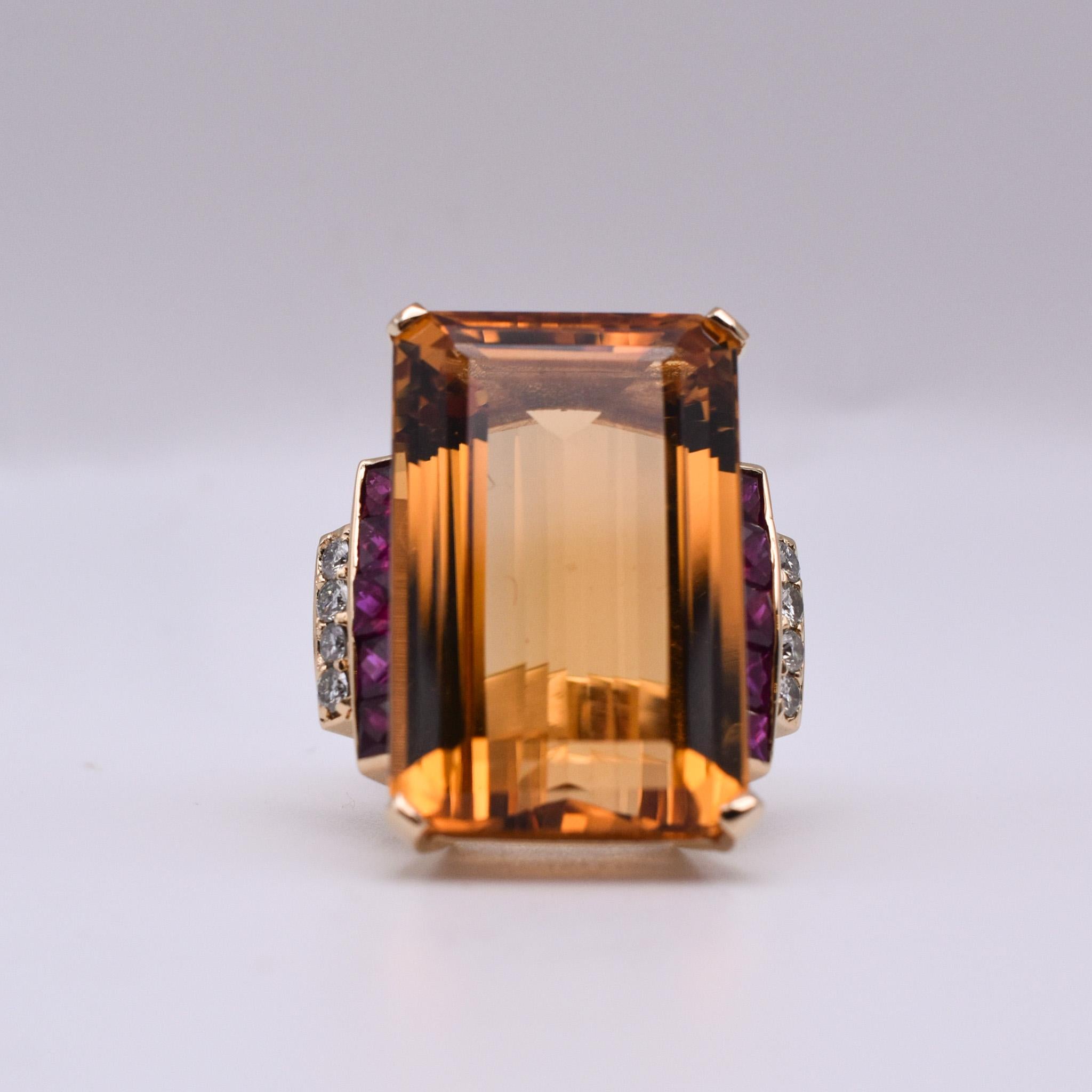 Large 18k Gold Citrine, Diamond and Ruby Cocktail Ring In Excellent Condition For Sale In New York, NY