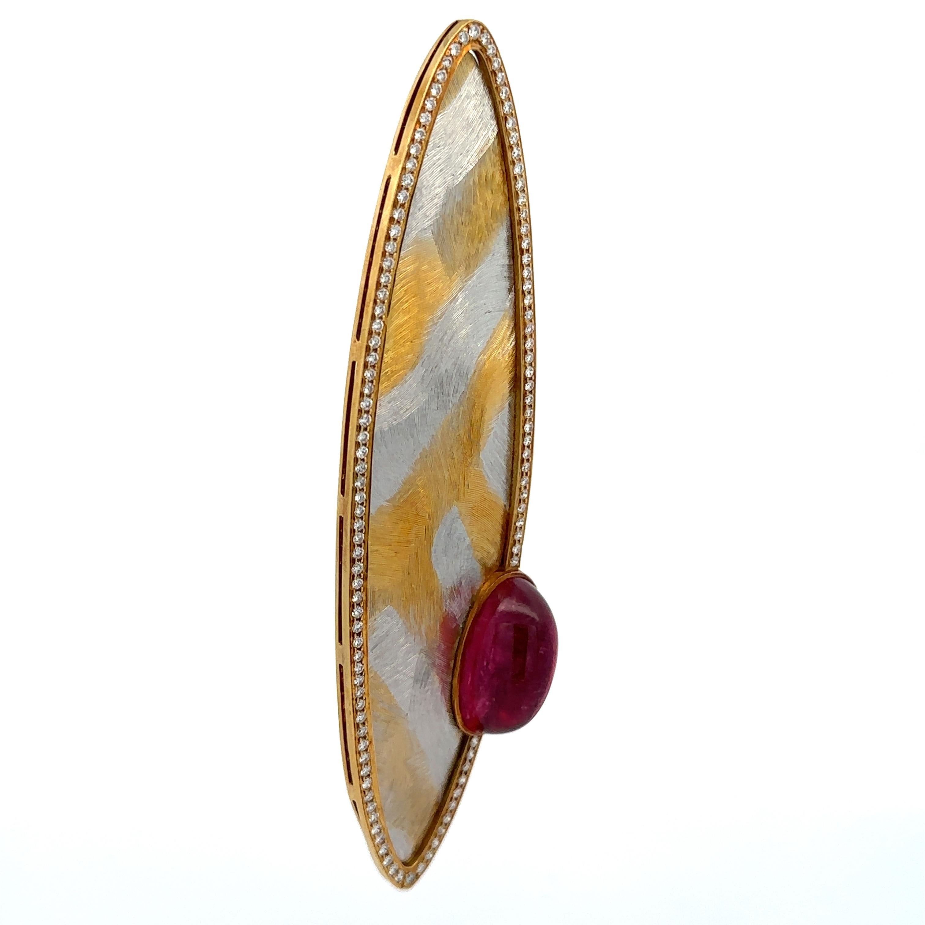 Donna Spilla grande in oro 18k e platino con tormalina rubellite GIA e diamanti Navette in vendita