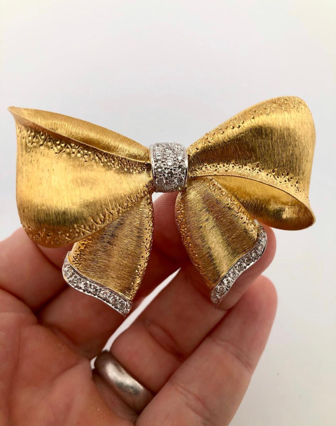 Large 18K Textured Diamond Bow Brooch In Good Condition For Sale In Winter Springs, FL