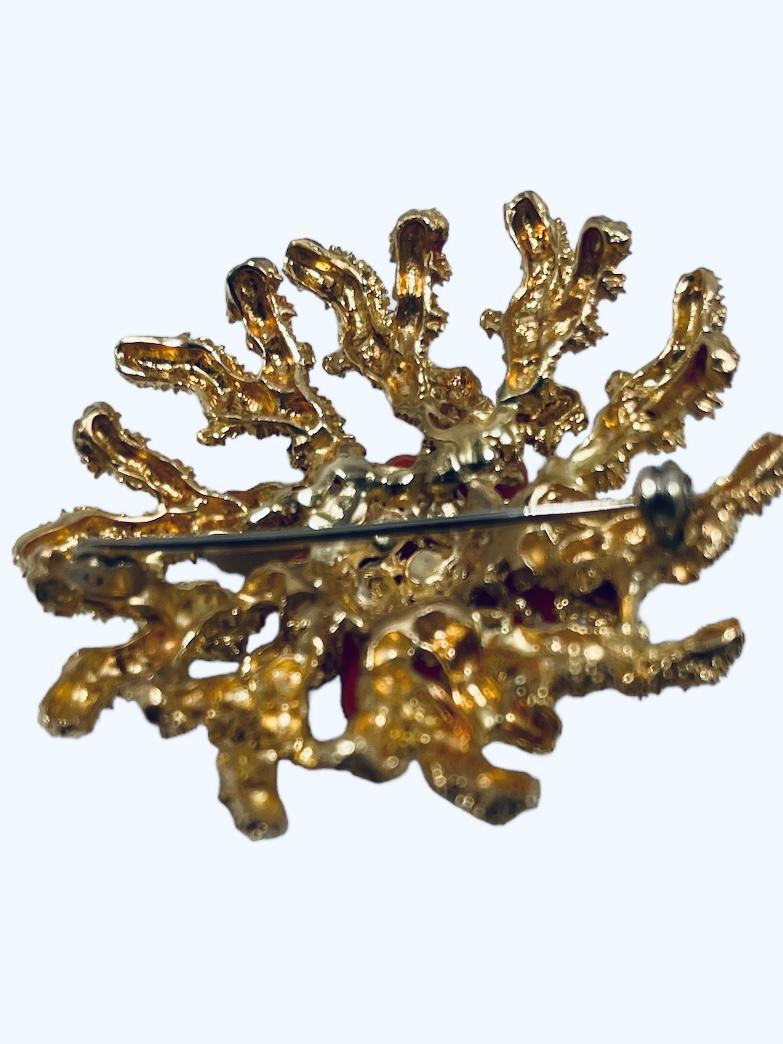 Large 18K Yellow Gold Coral Reef Brooch For Sale 1