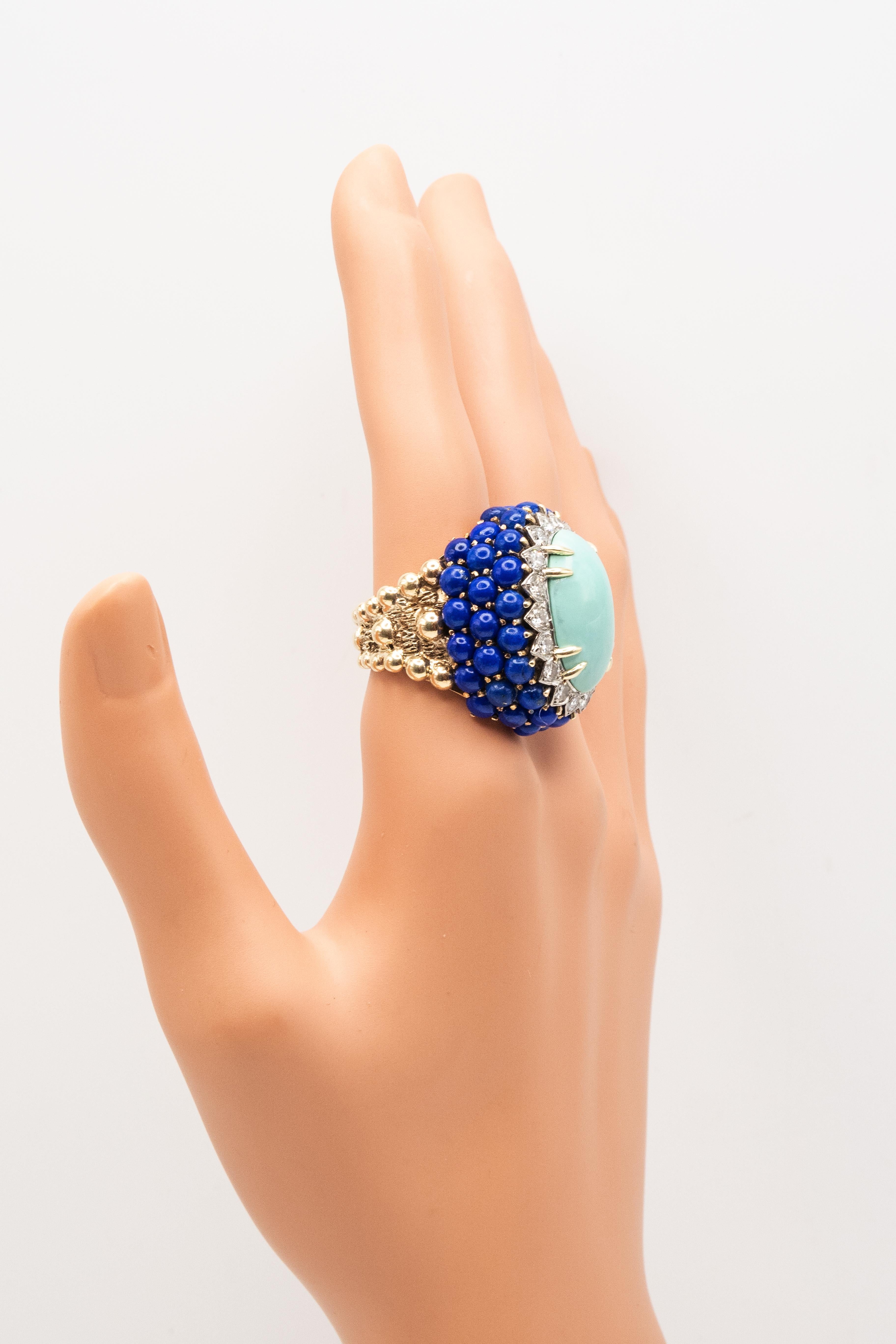 Bague cocktail vintage en or jaune 18K diamant turquoise lapis Excellent état - En vente à New York, NY