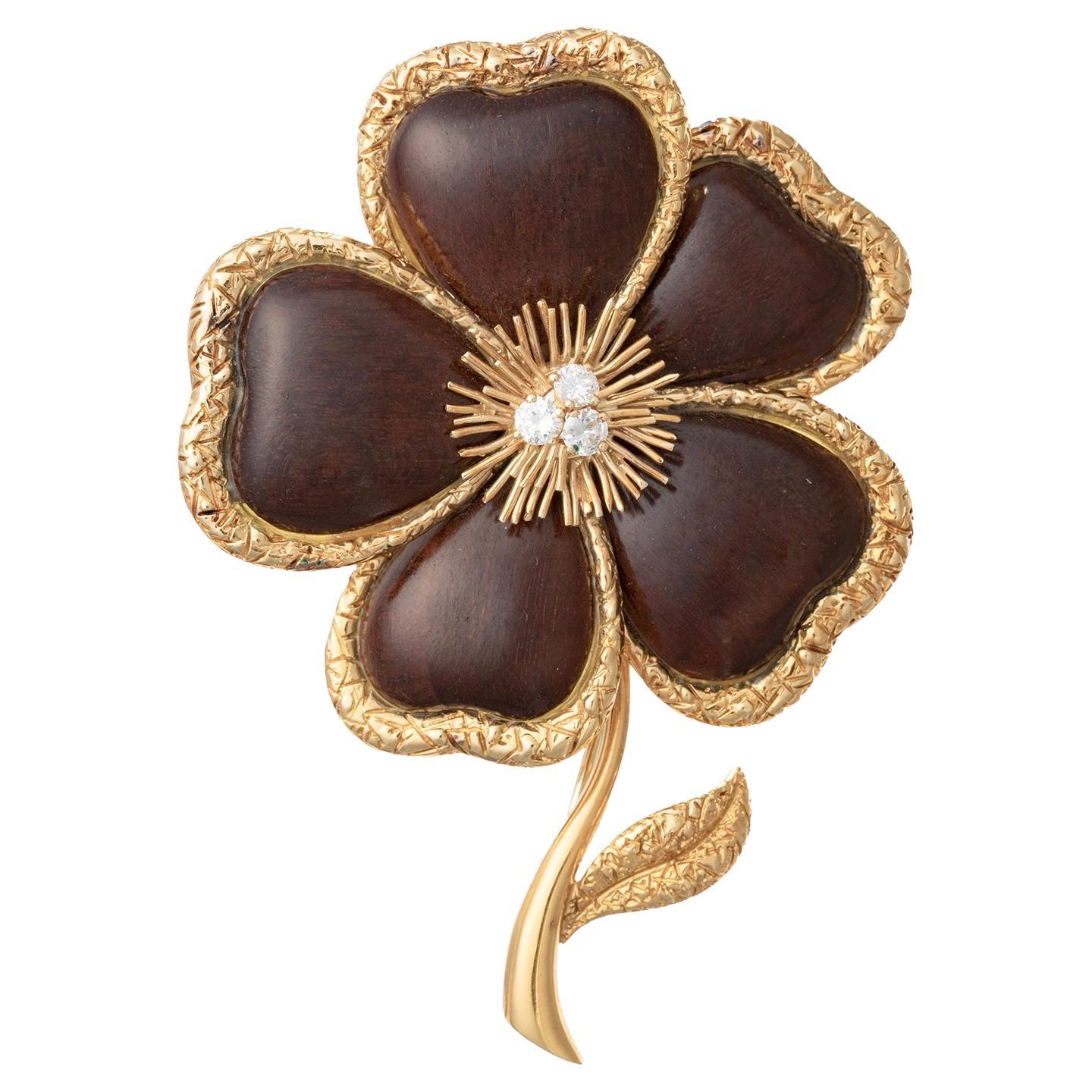 Van Cleef & Arpels Large 18k Yellow Gold Diamond Wood Clematis Brooch For Sale