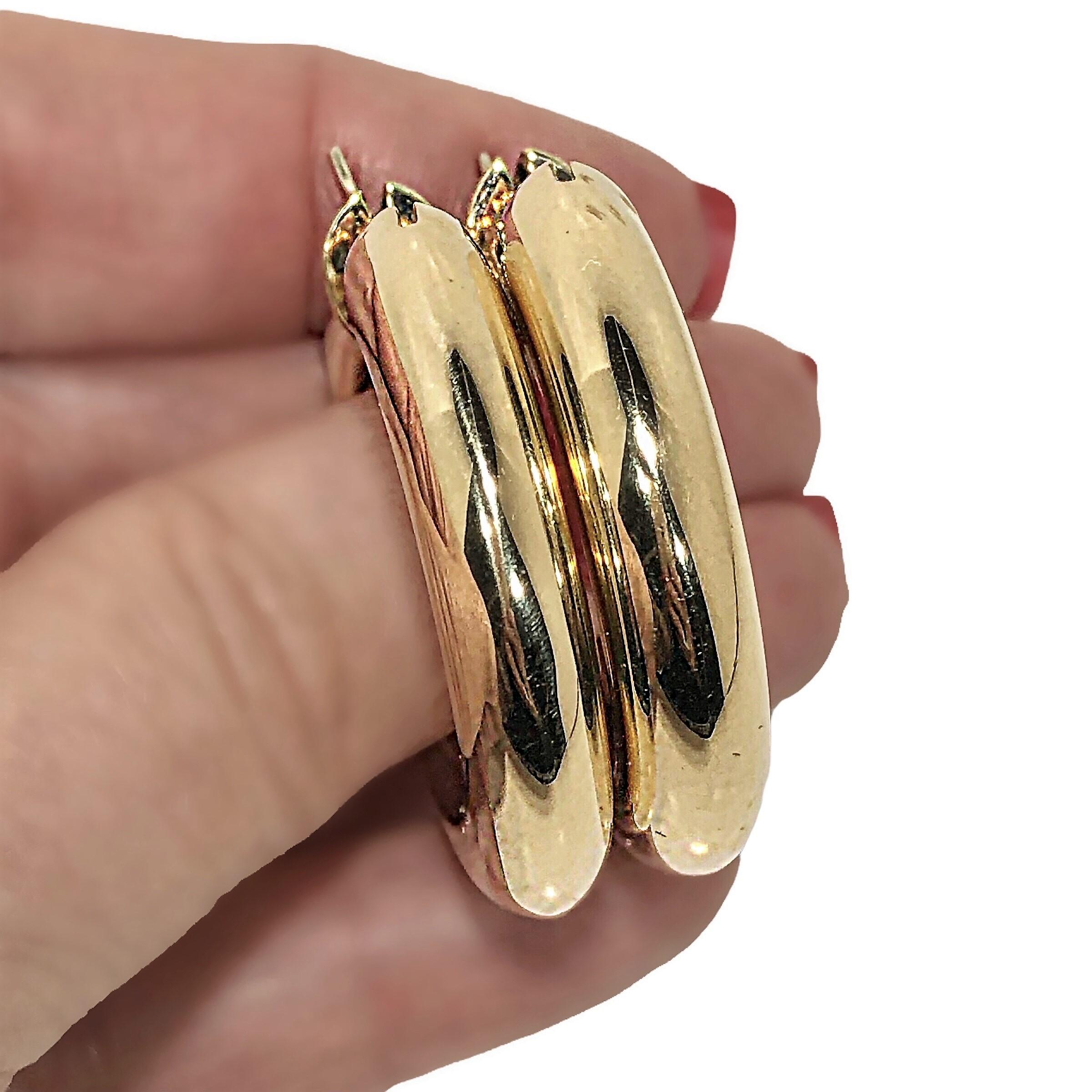 Große große italienische Puffy-Ohrringe aus 18 Karat Gelbgold (Moderne)