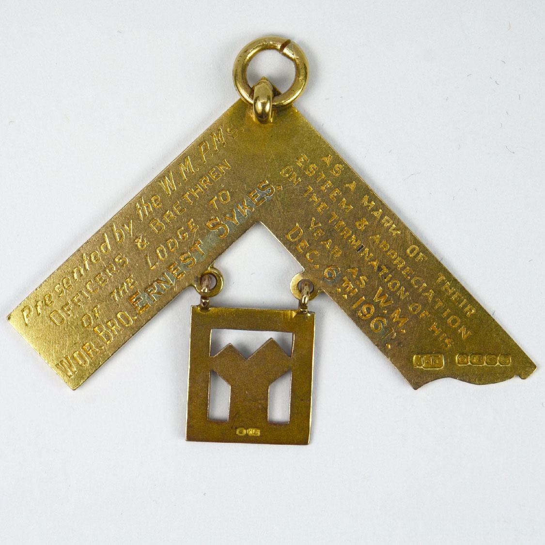 Large 18K Yellow Gold Masonic Charm Pendant For Sale 9