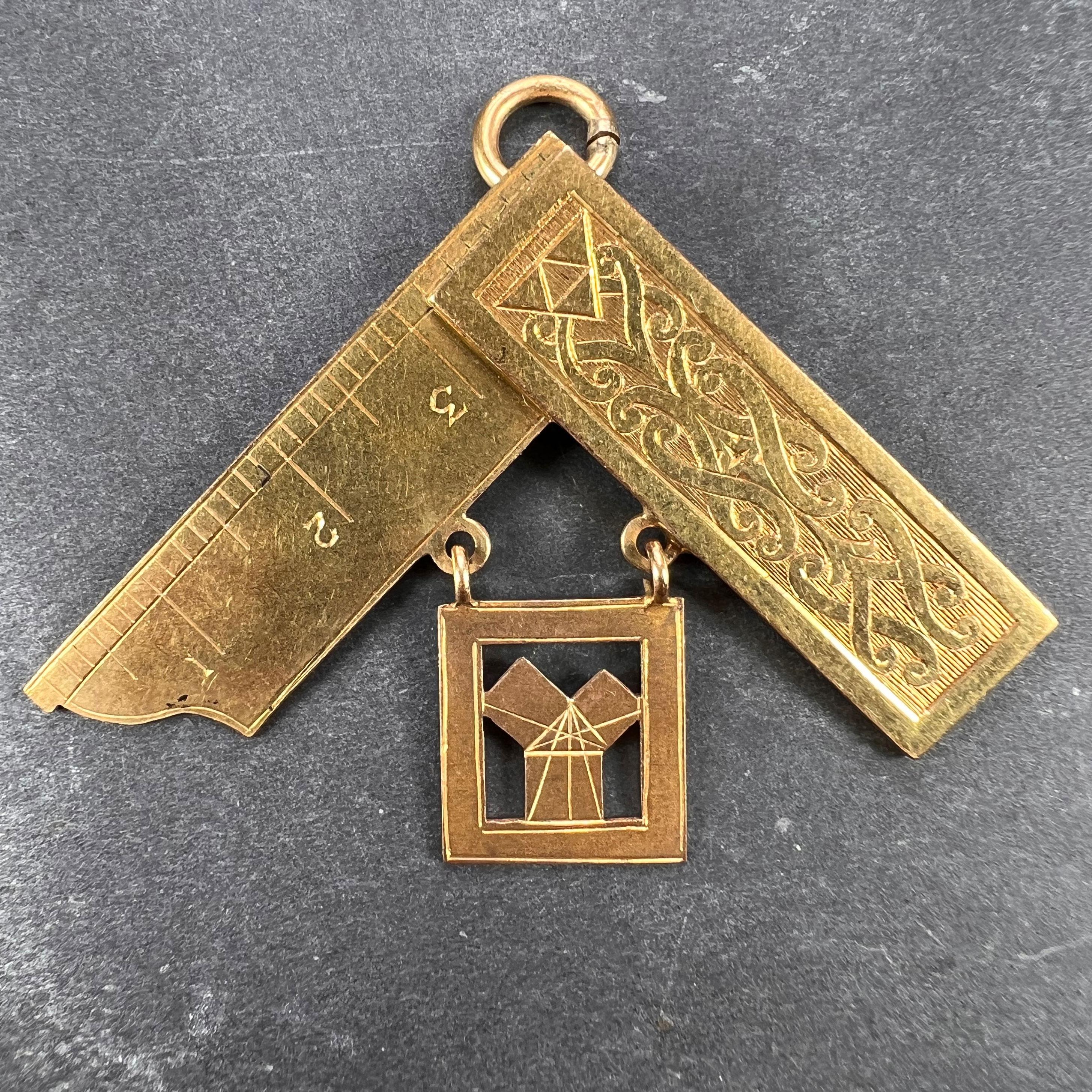 Women's or Men's Large 18K Yellow Gold Masonic Charm Pendant For Sale