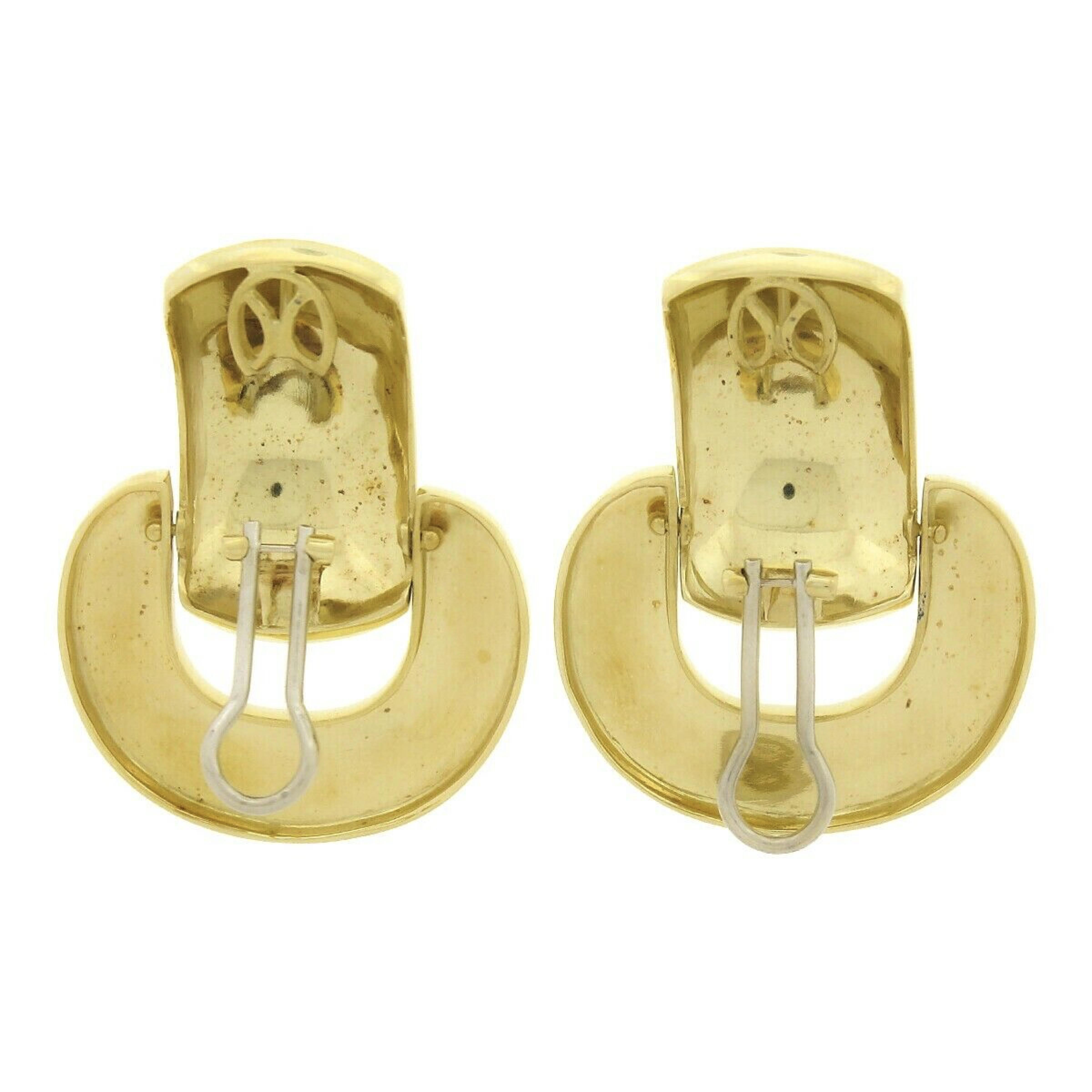 Large 18K Yellow Gold Polished Door Knocker Dangle Statement Clip on Earrings In Good Condition For Sale In Montclair, NJ