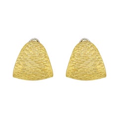 Large 18k Yellow Gold Triangular Earclips