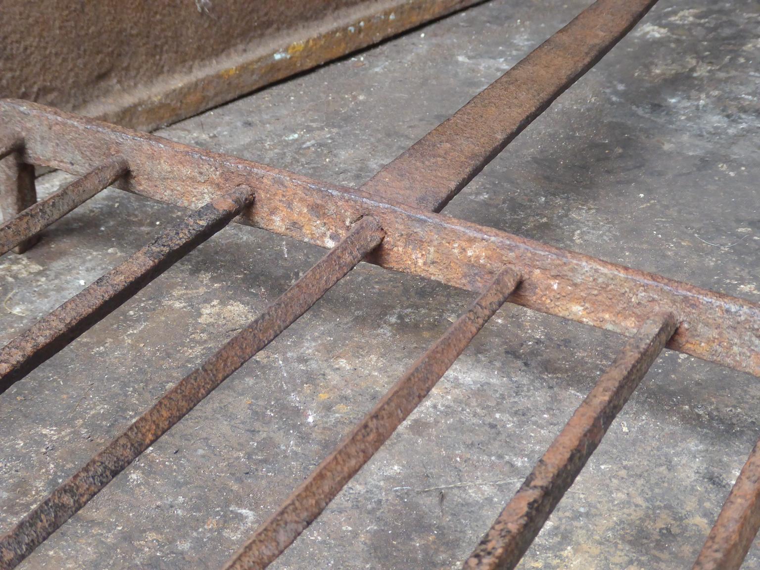 Large 18th-19th Century French Gridiron In Good Condition For Sale In Soest, NL