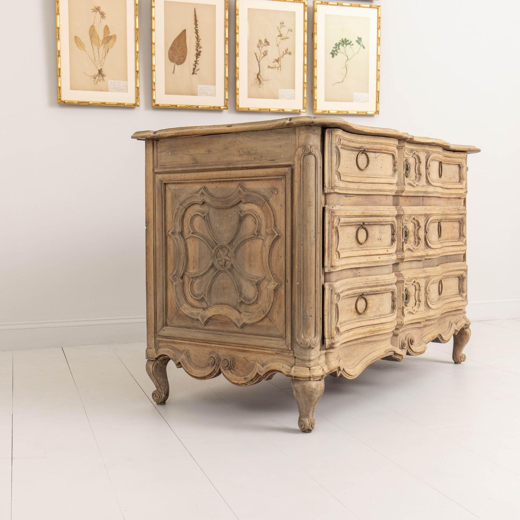 Large 18th c. French Bleached Walnut Louis XV Period Serpentine Commode For Sale 7