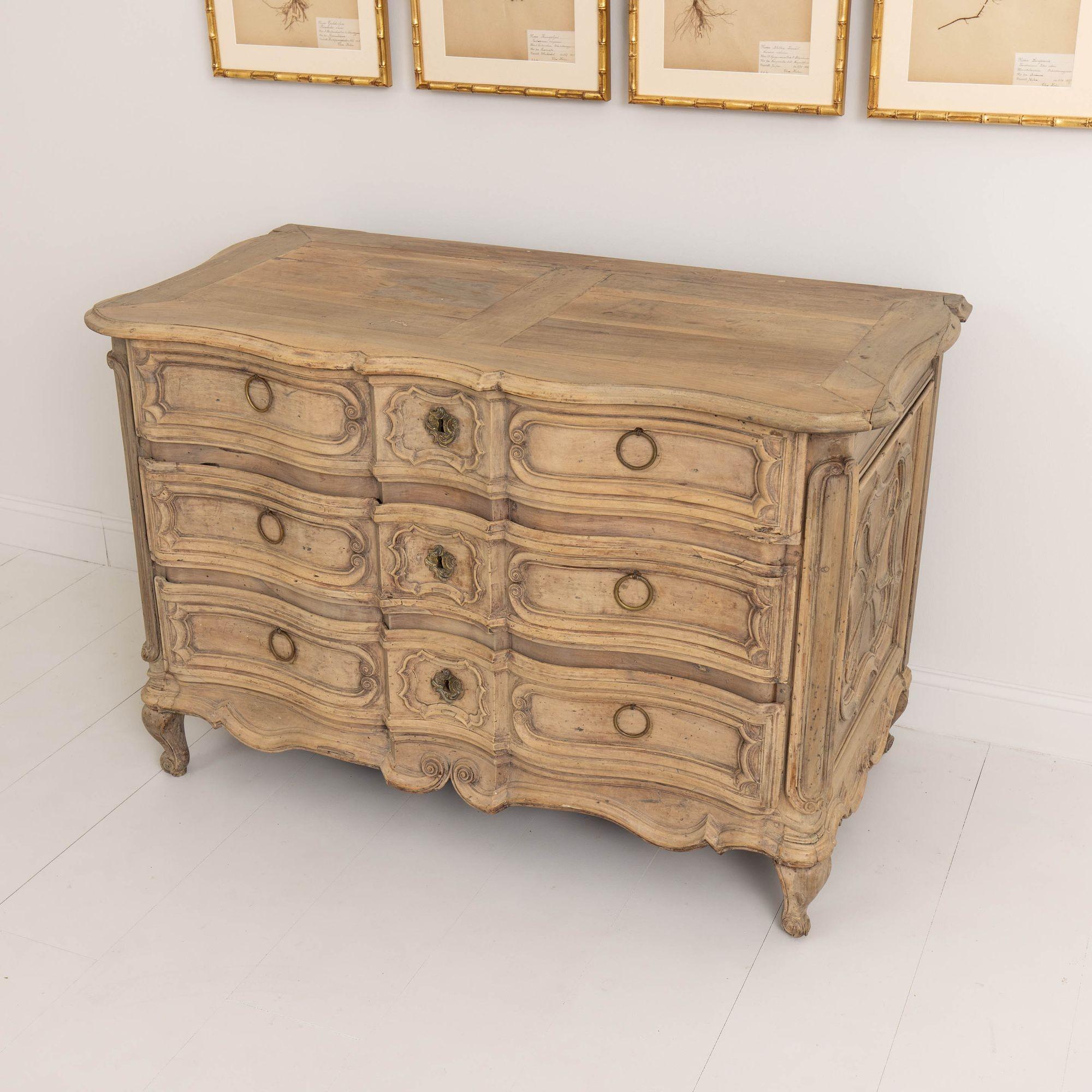 Large 18th c. French Bleached Walnut Louis XV Period Serpentine Commode For Sale 12