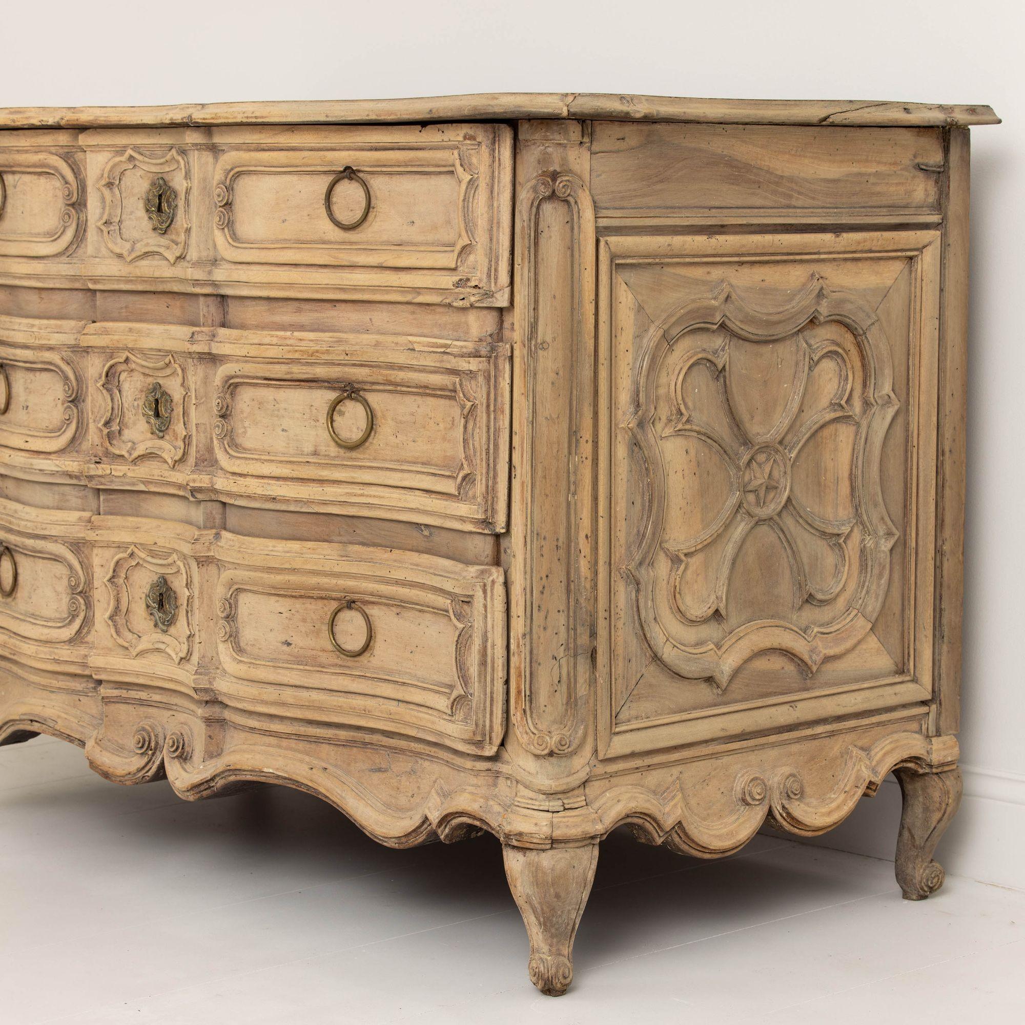 Large 18th c. French Bleached Walnut Louis XV Period Serpentine Commode For Sale 13