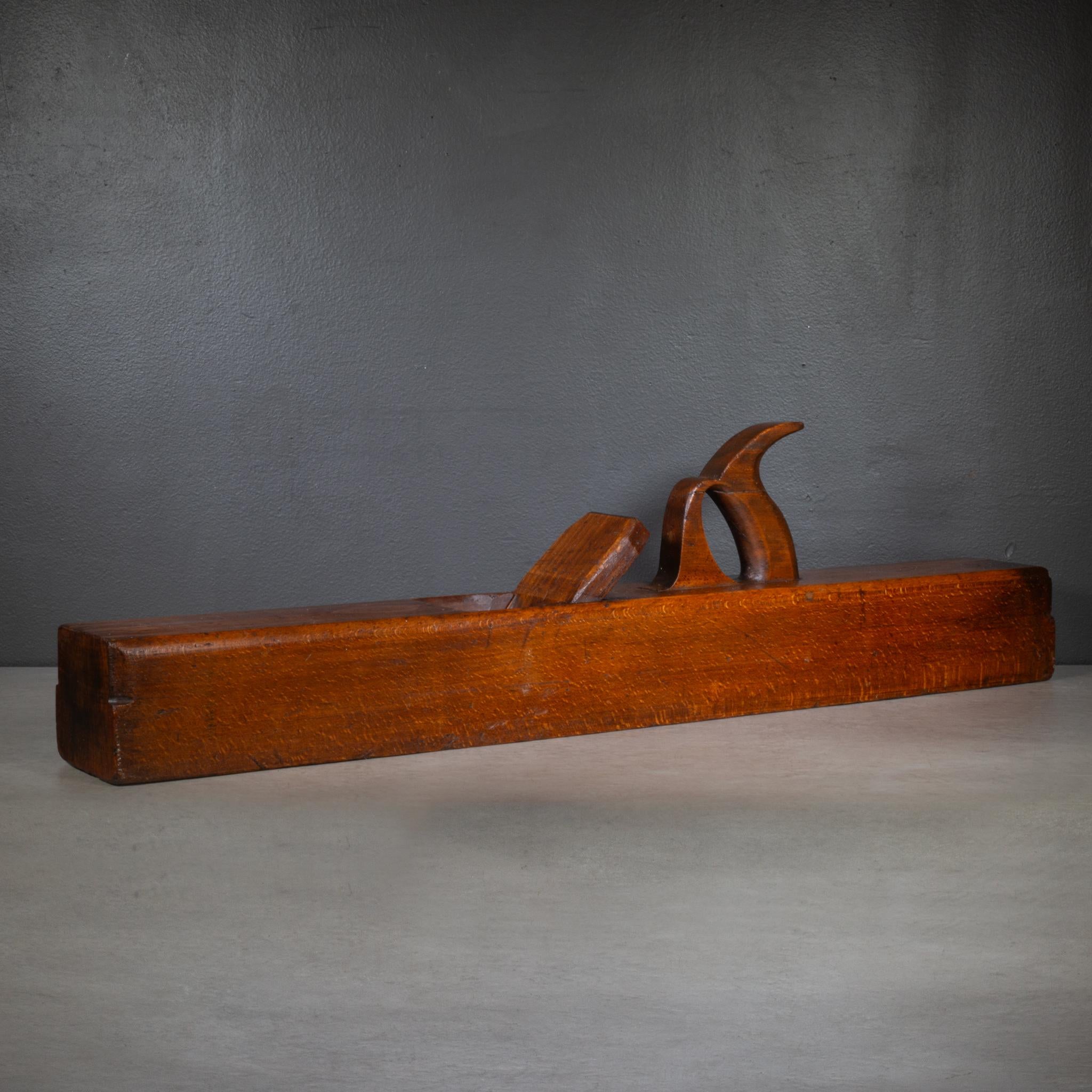 Large 18th c. Wooden Jointer Plane c.1700-1799 In Good Condition For Sale In San Francisco, CA