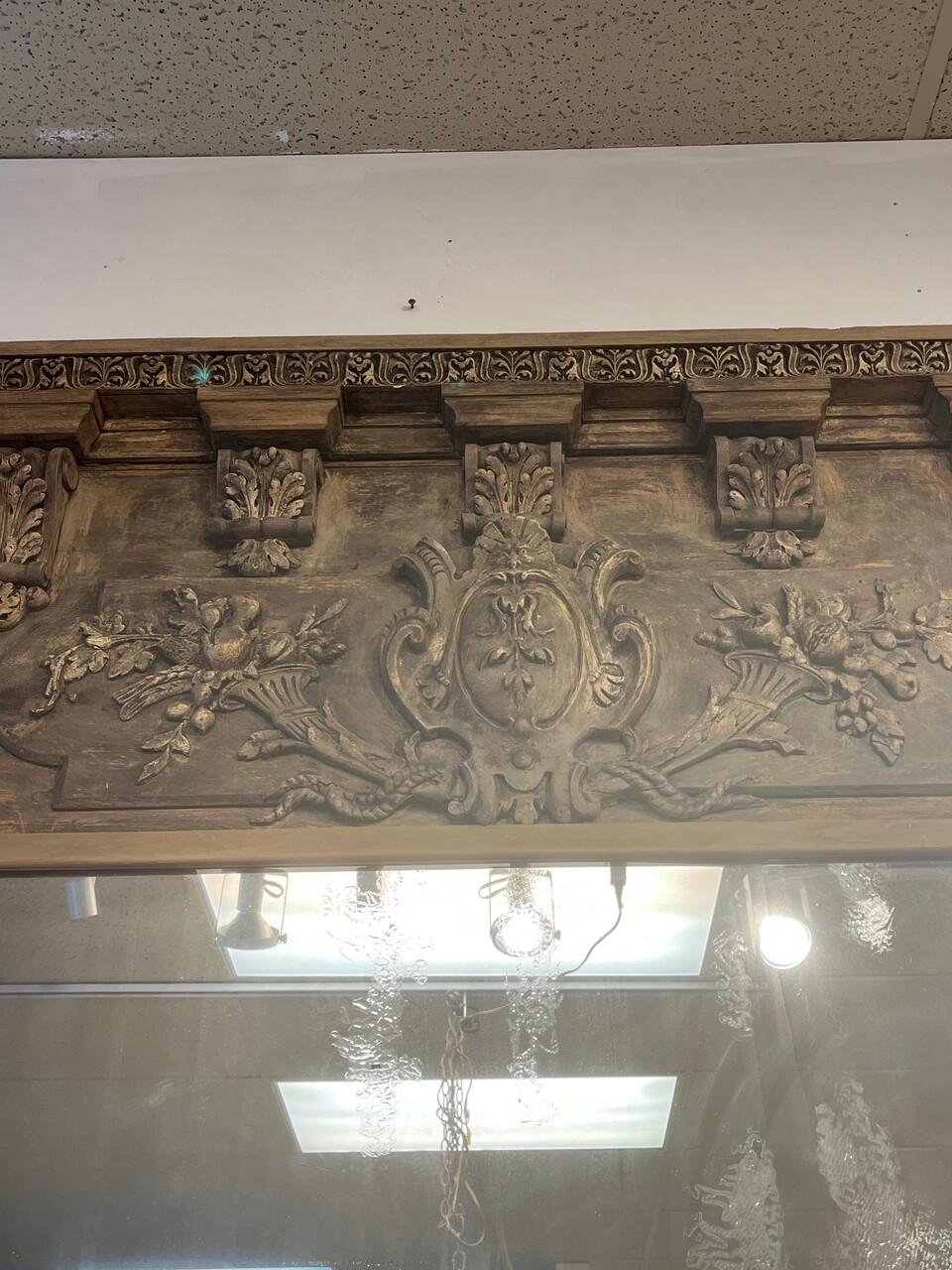 Large 18th Century Antique French Trumeau Mirror Luis XV en venta