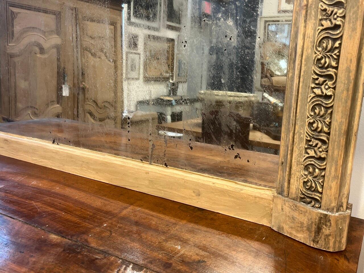 Large 18th Century Antique French Trumeau Mirror en Bueno estado para la venta en Houston, TX