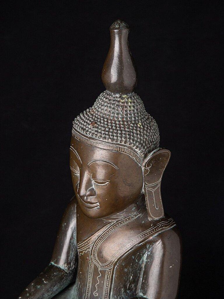 Large 18th Century Ava Buddha Statue from Burma For Sale 9