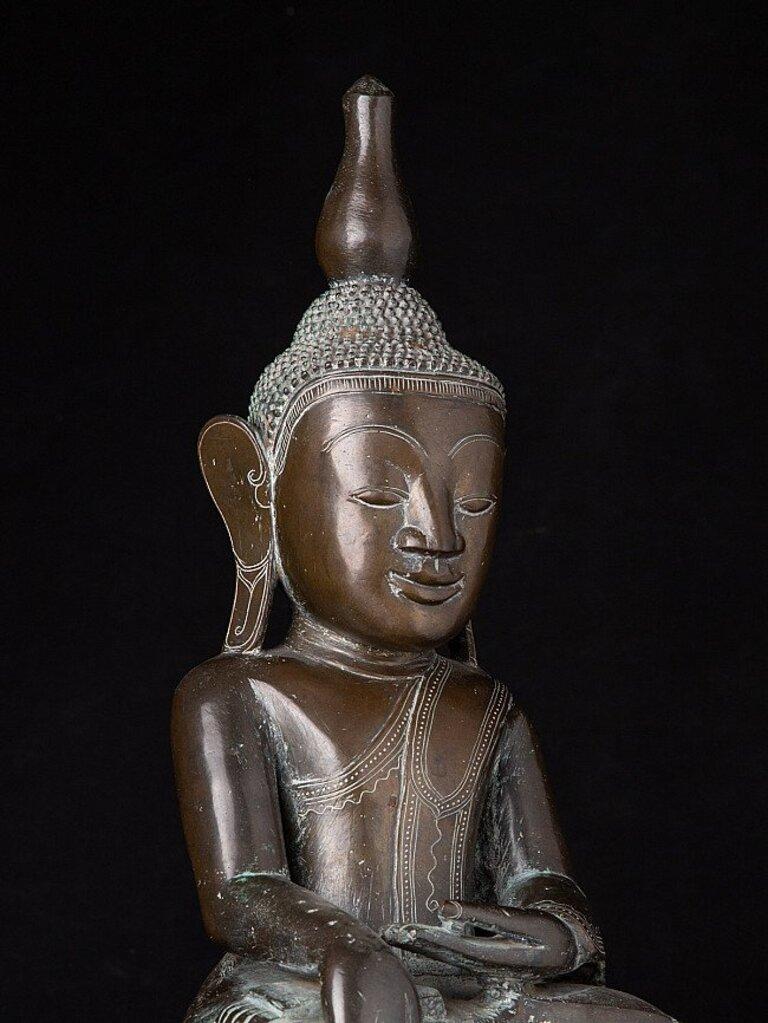 Large 18th Century Ava Buddha Statue from Burma For Sale 2