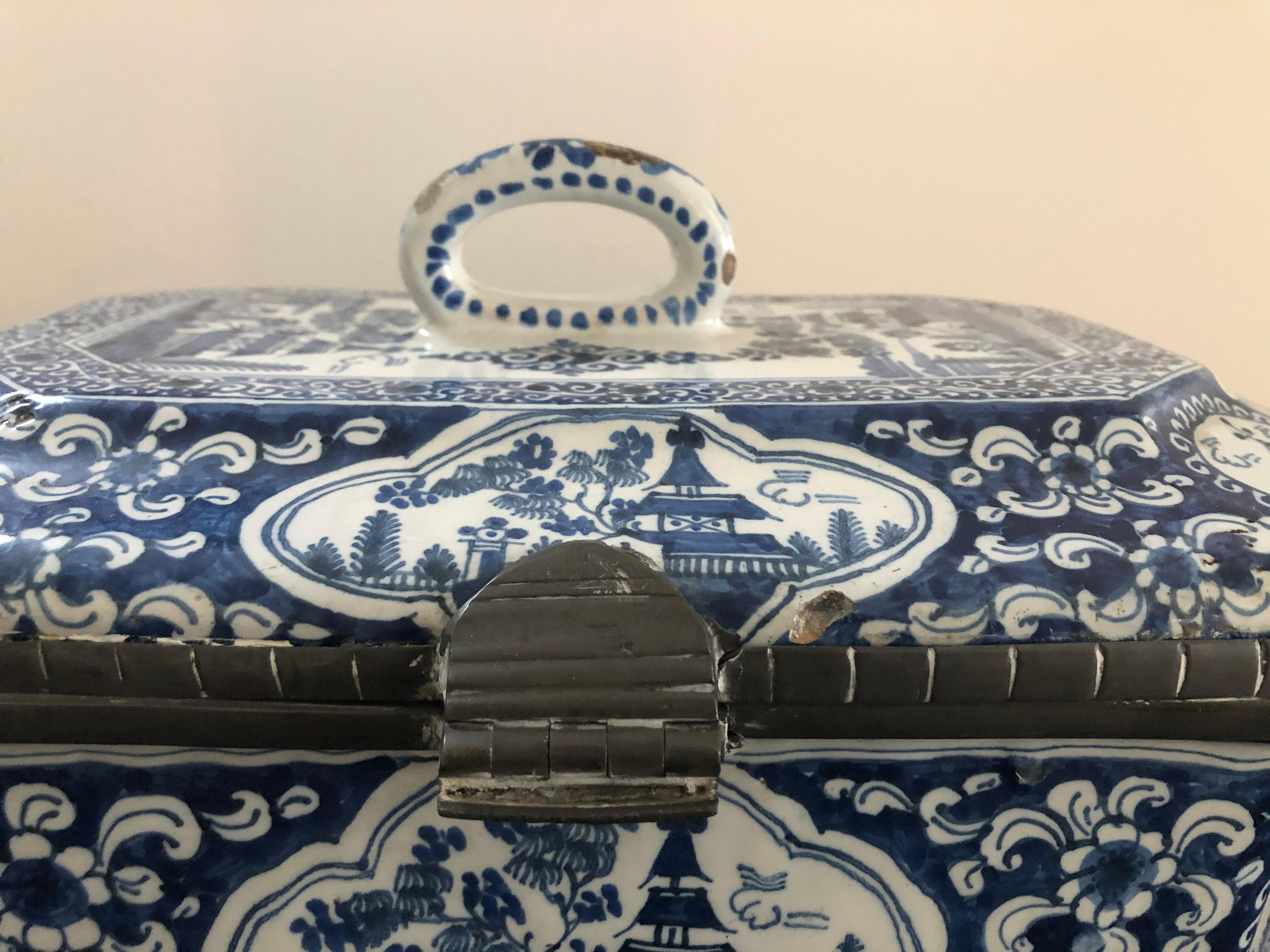 Large 18th Century Blue and White Delft Pottery Box with Pewter In Good Condition In Essex, MA