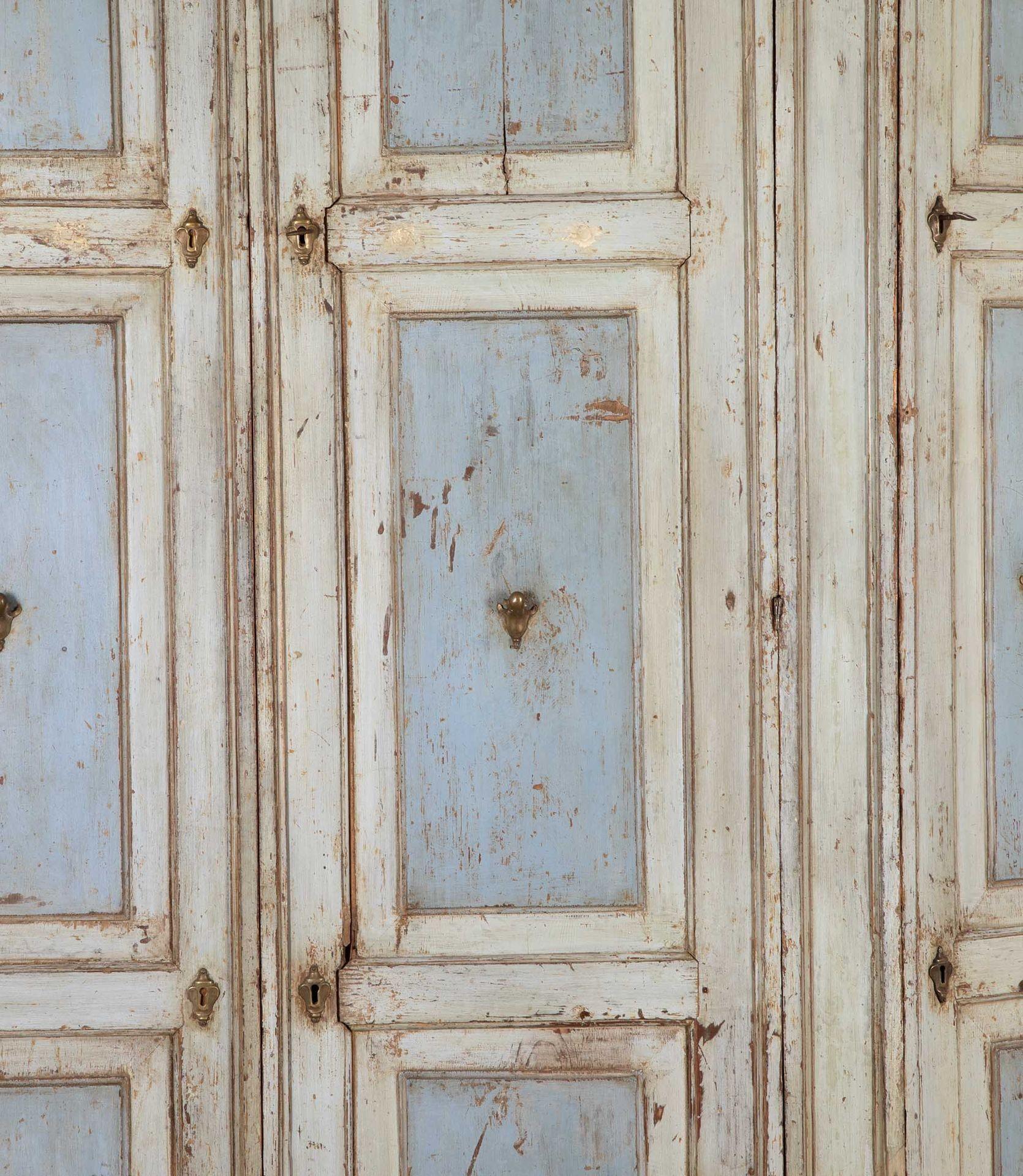 Country Large 18th Century Blue Painted Italian Cupboard For Sale