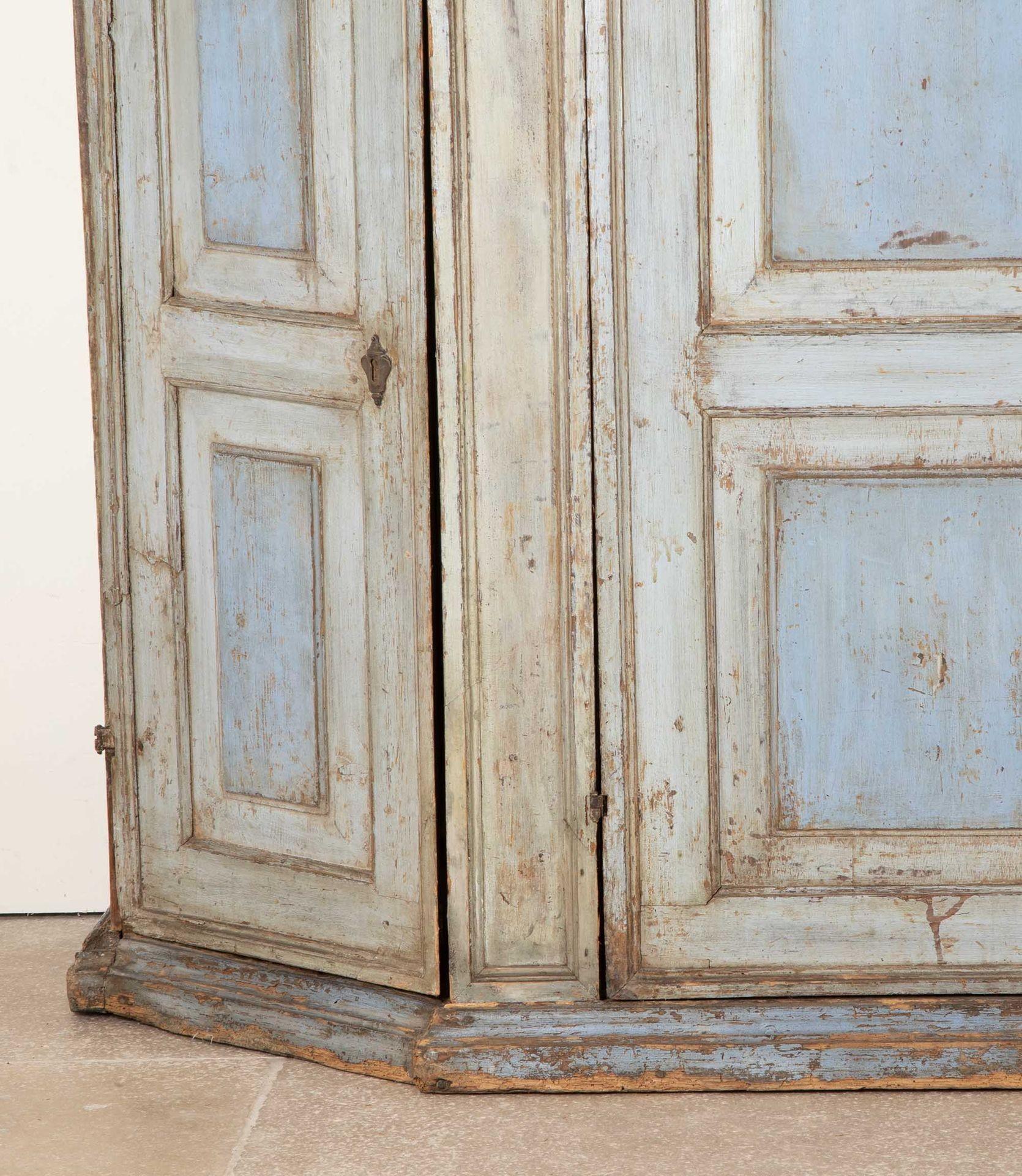 18th Century and Earlier Large 18th Century Blue Painted Italian Cupboard For Sale