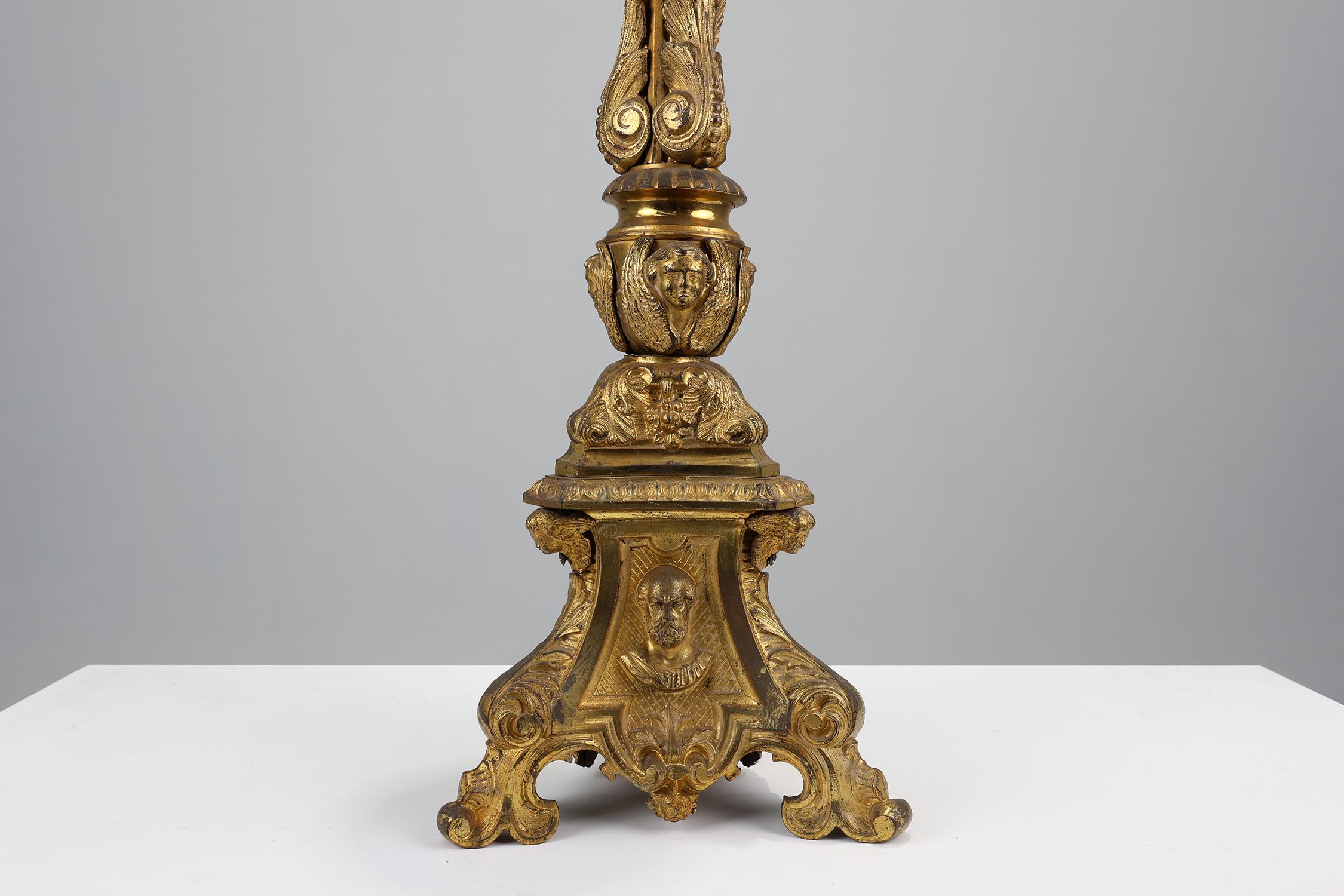 Large 18th century bronze and copper church candle holder, France In Good Condition For Sale In Meulebeke, BE