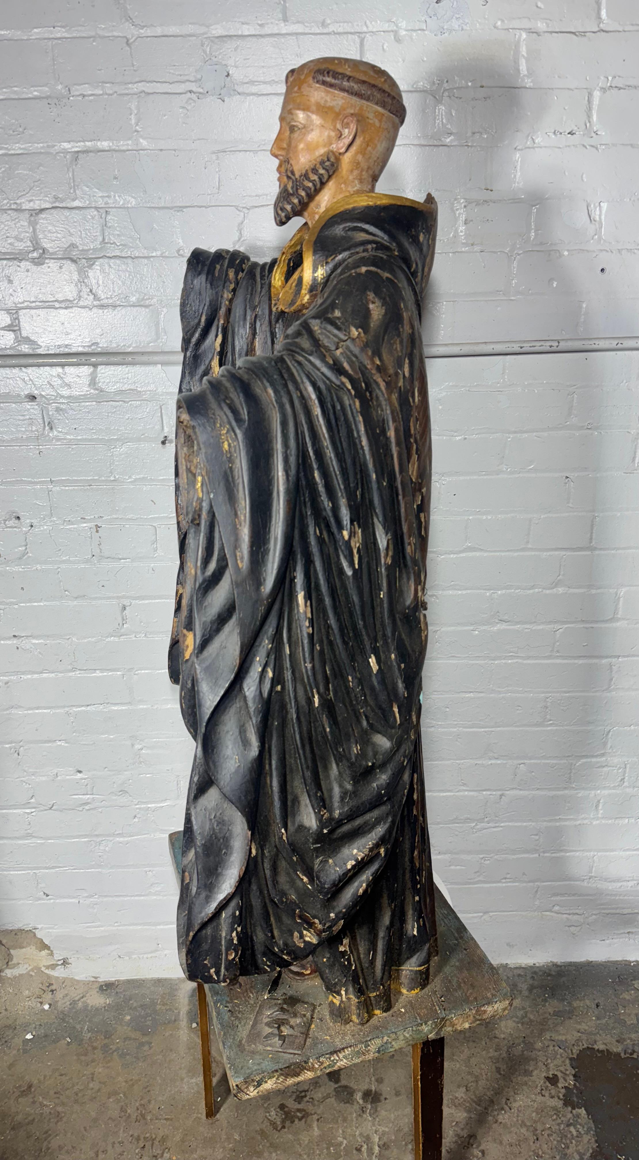 Grande statua religiosa in legno intagliato e policromato del XVIII secolo... in vendita 2