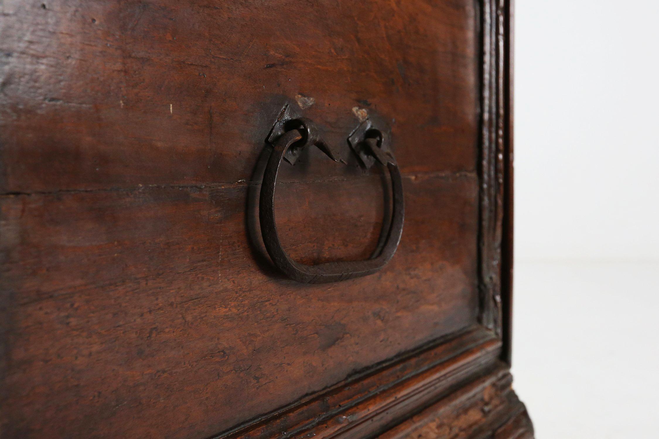 Large 18th Century carved oak chest linen trunk, France 13