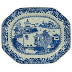 Large 18th Century Chinese Blue and White Platter Qianlong Made, circa 1775