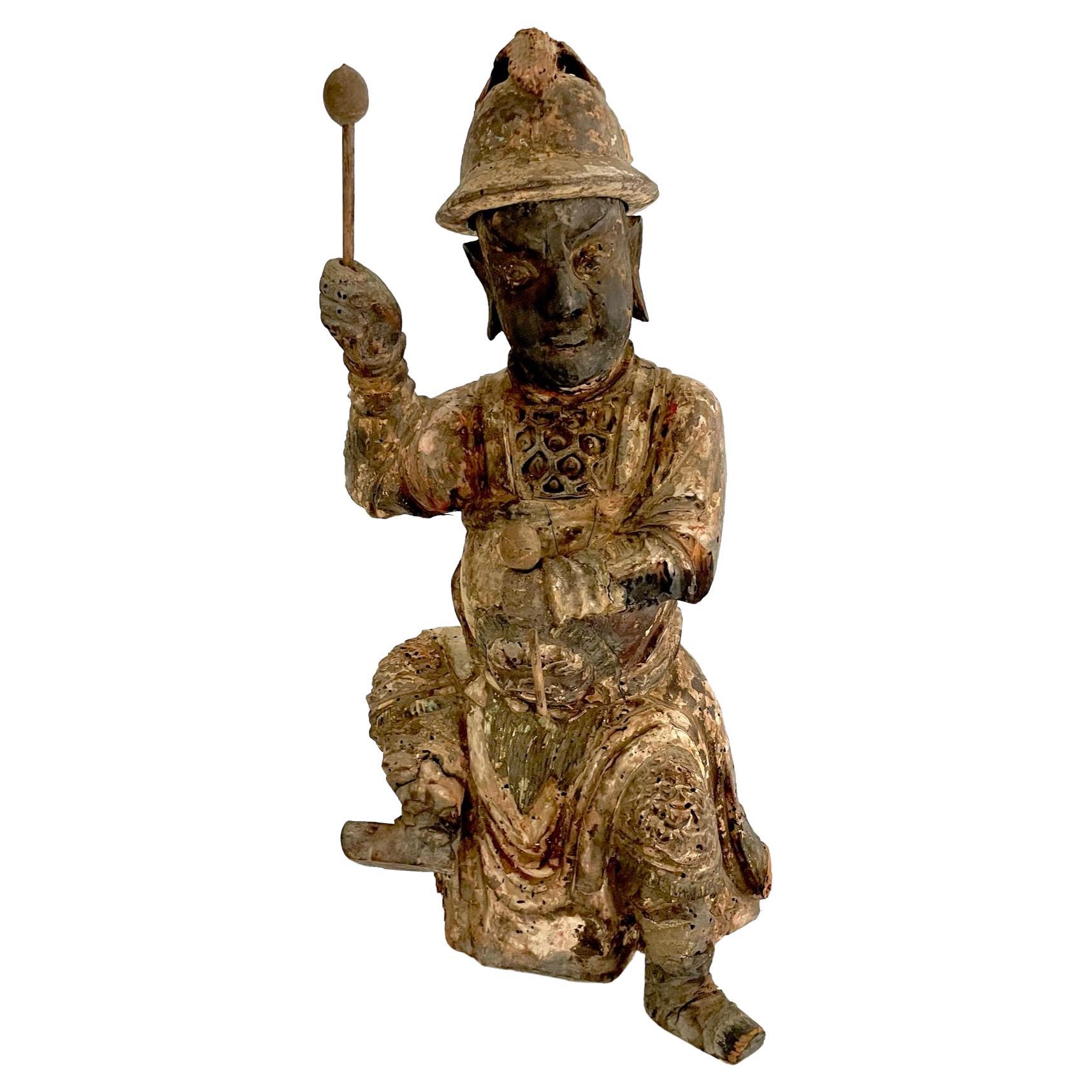 Grand dieu chinois d'autel Guan Yu en bois sculpté du 18ème siècle