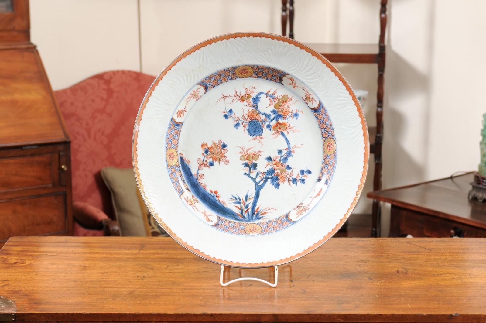 Large 18th Century Chinese Export Imari Charger In Good Condition In Atlanta, GA