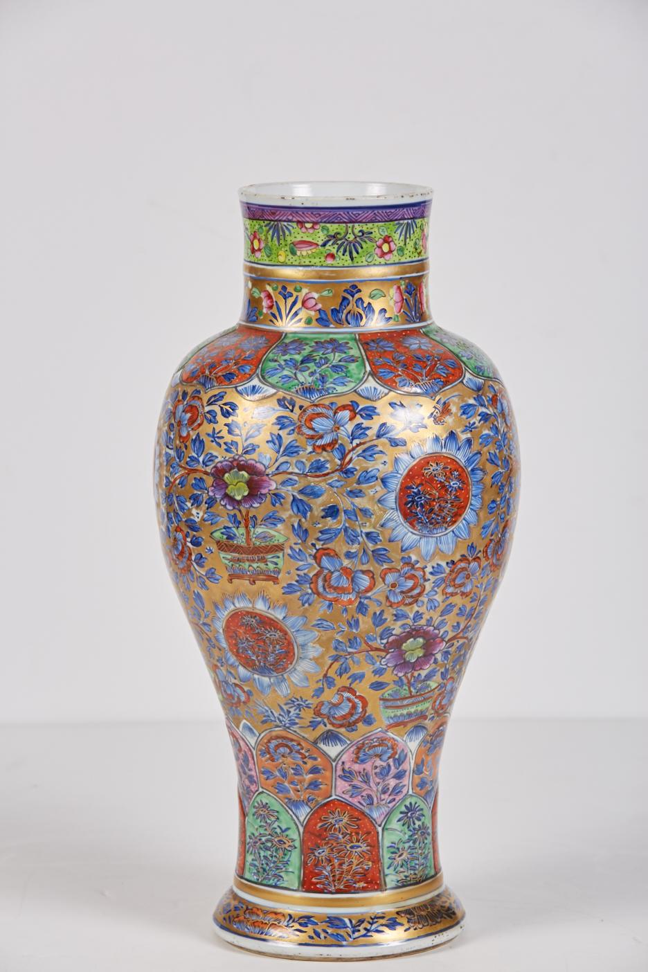 Hand-Crafted Large 18th Century Clobbered Chinese Export Vase For Sale