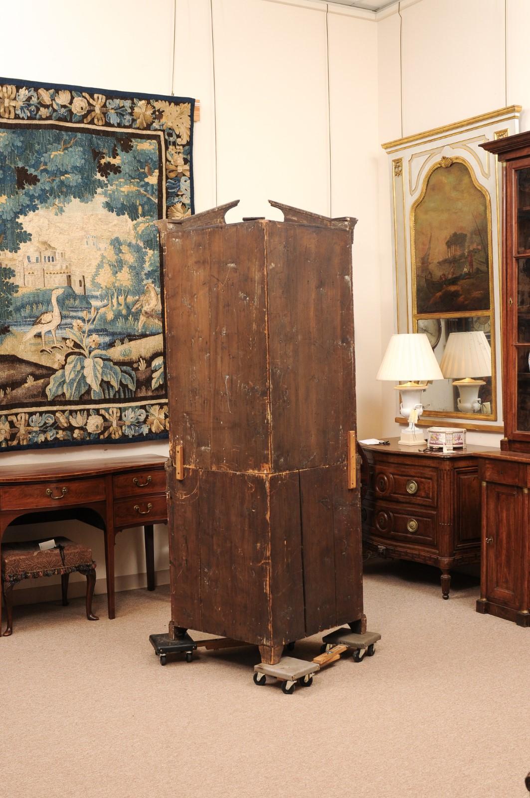 Large 18th Century Continental Painted Corner Cupboard with Bowfront & Painted S For Sale 5
