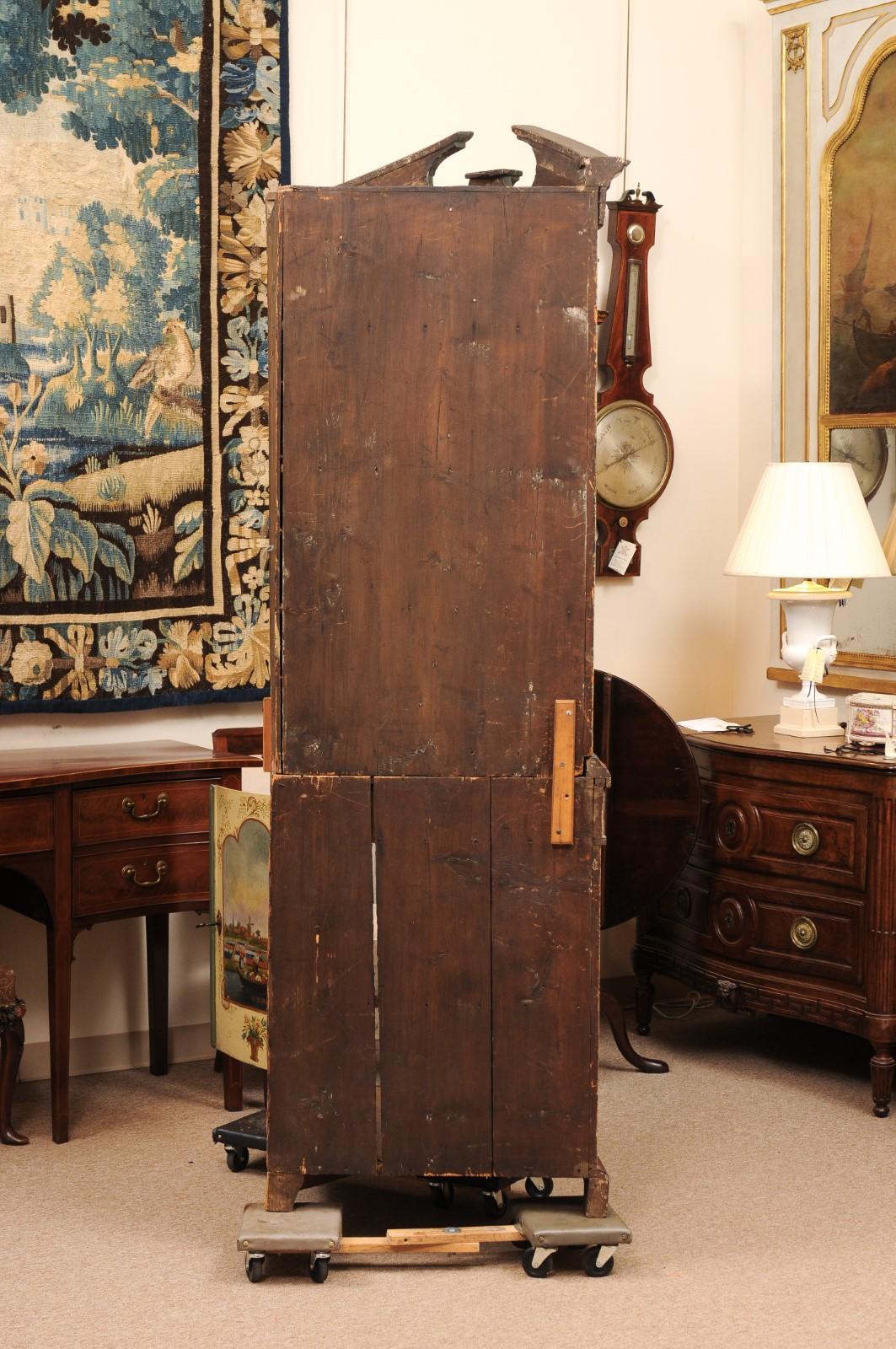Large 18th Century Continental Painted Corner Cupboard with Bowfront & Painted S For Sale 4