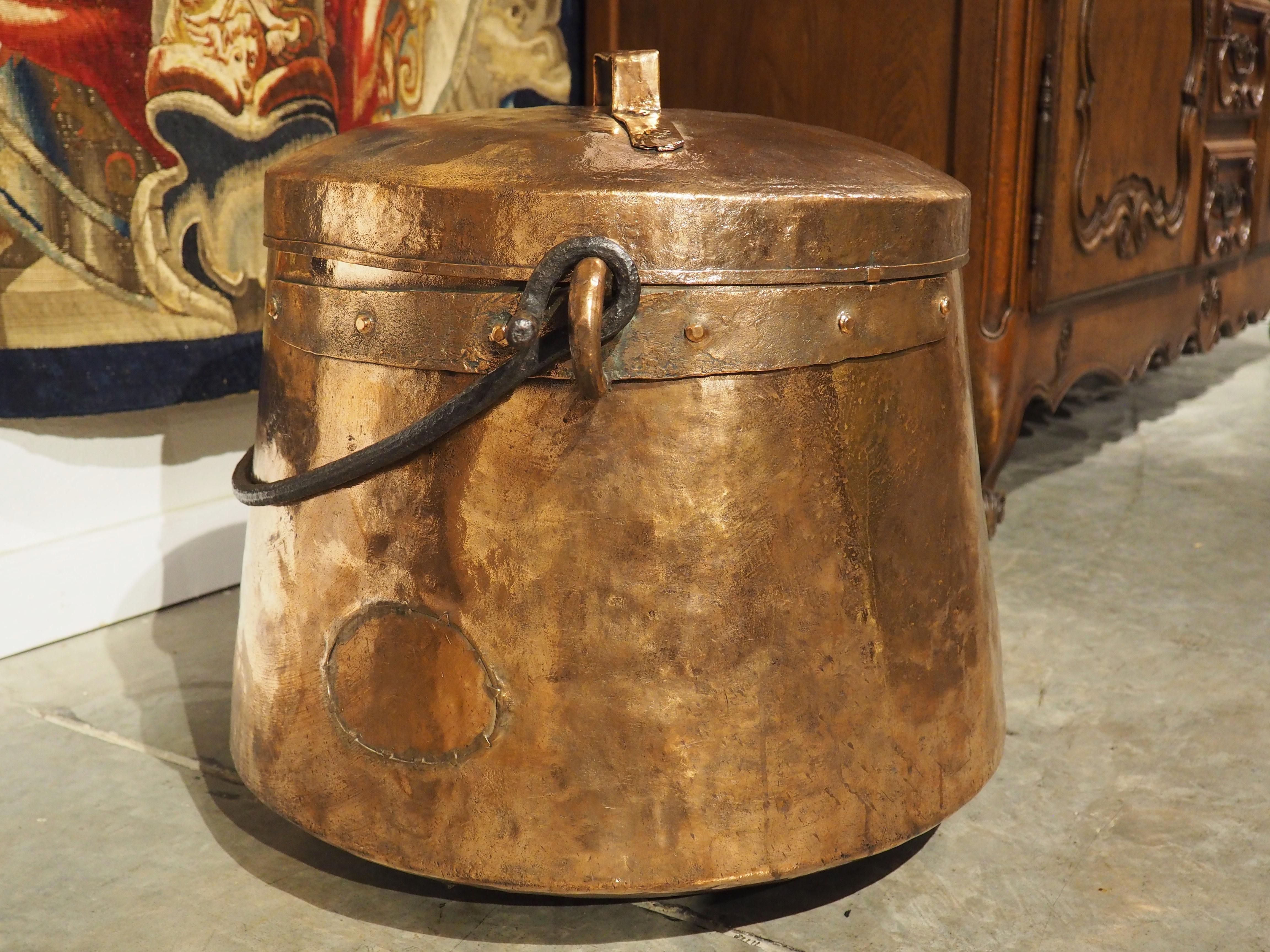 Großer Chaudron aus Kupfer und Schmiedeeisen aus Frankreich aus dem 18. Jahrhundert im Angebot 10
