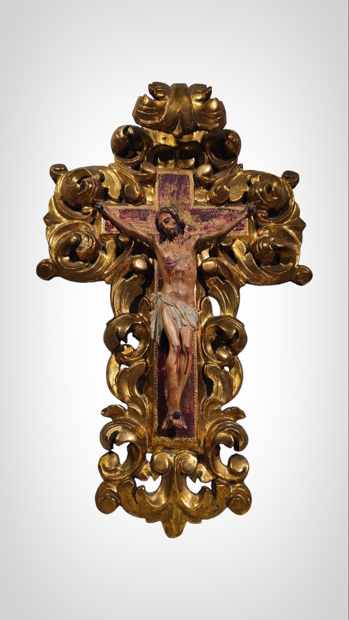 Large 18th Century Cross With Christ Crucified In Good Condition In Madrid, ES