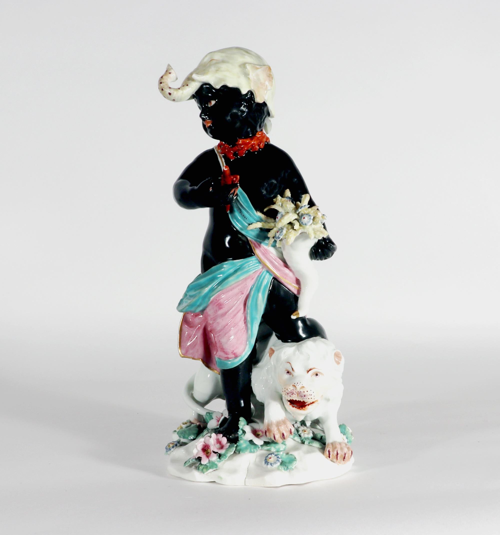 Porcelaine Grande figurine emblématique de l'Afrique du Derby du 18e siècle en vente
