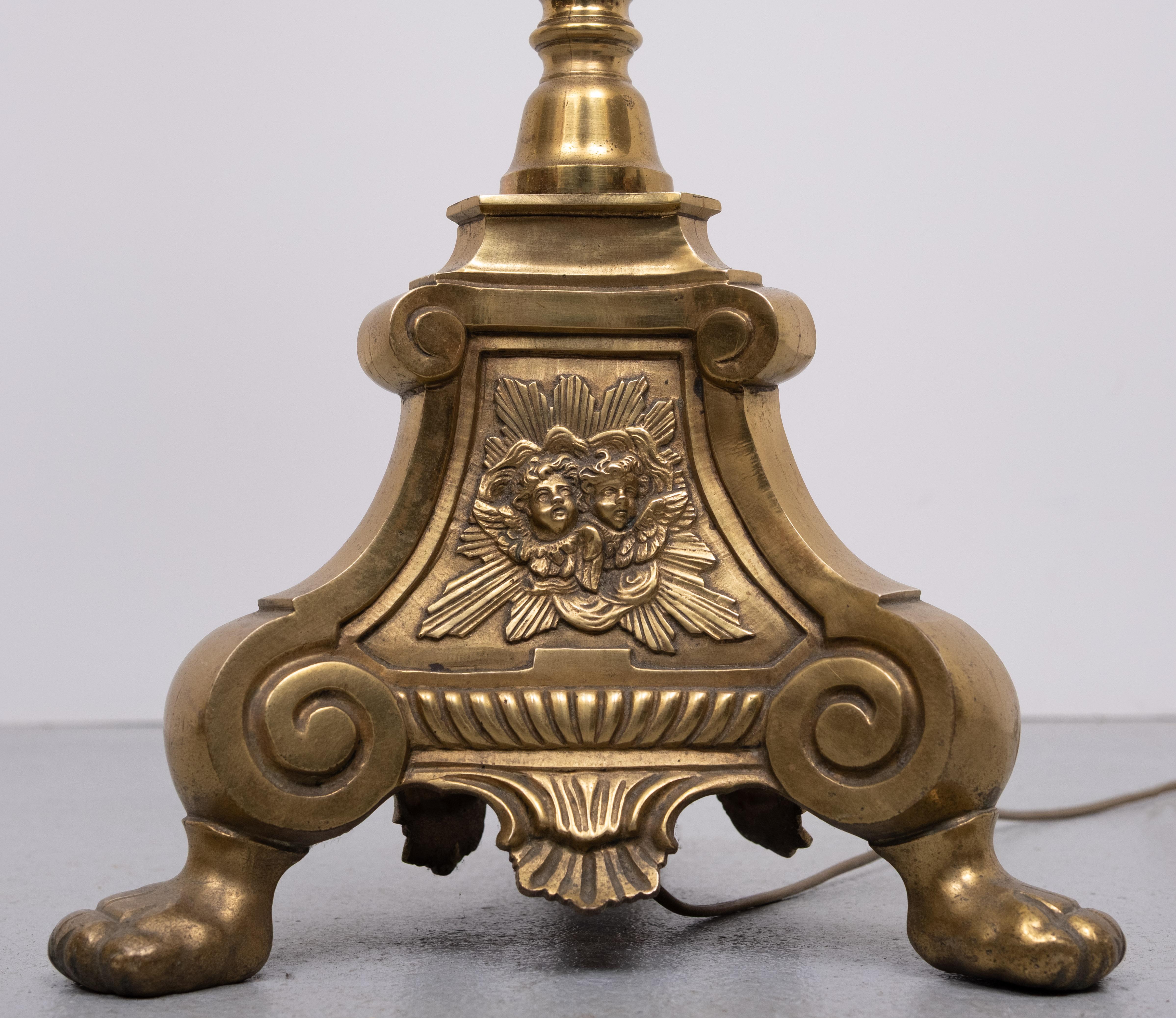 Große 18. Jahrhundert Niederländisch Messing Altar Leuchter Stehlampen . im Angebot 5