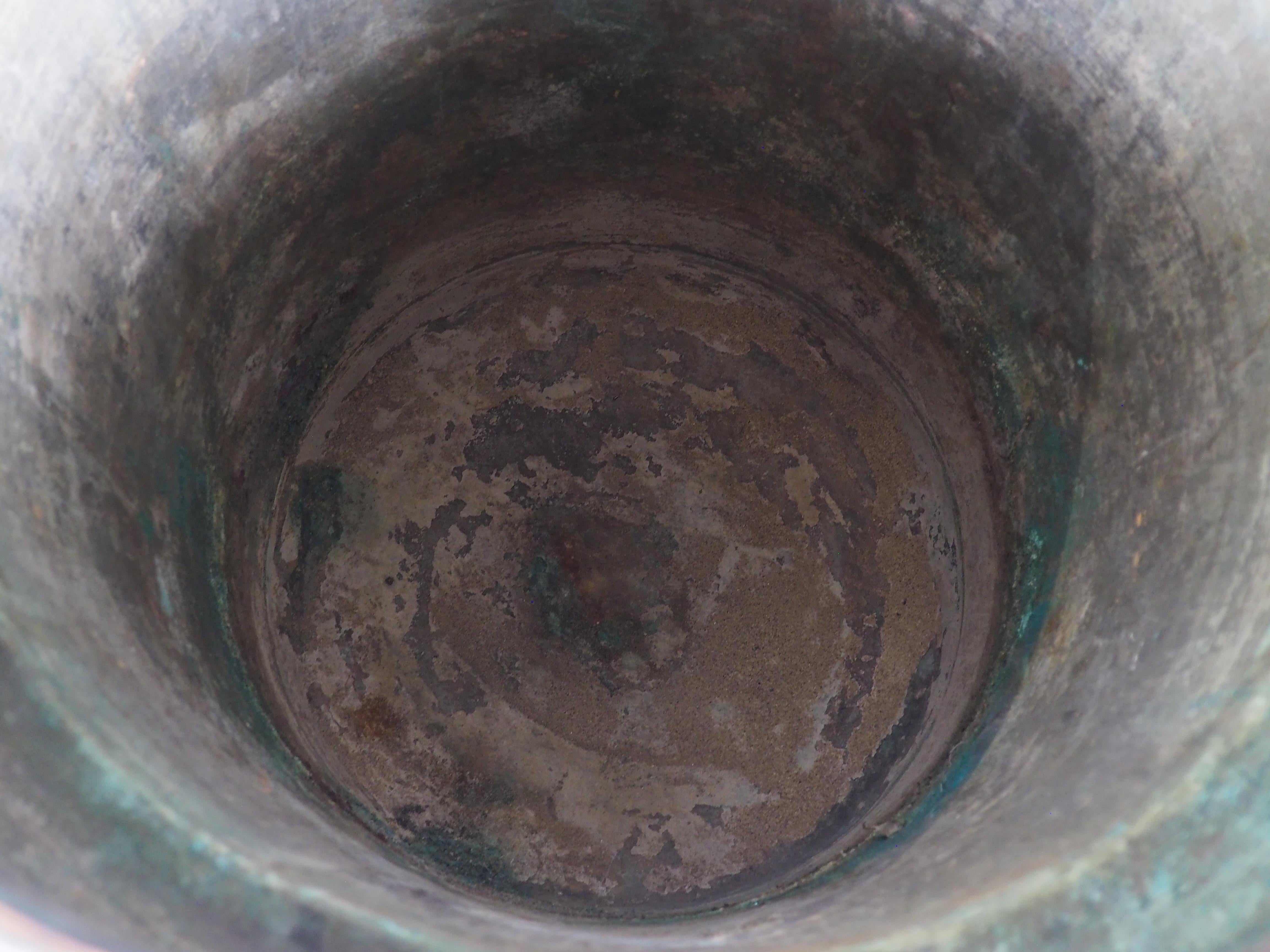 Große 18. Jahrhundert Französisch Kupfer Chateau Küche Wasserbehälter auf Eisen Unterstützung im Angebot 3