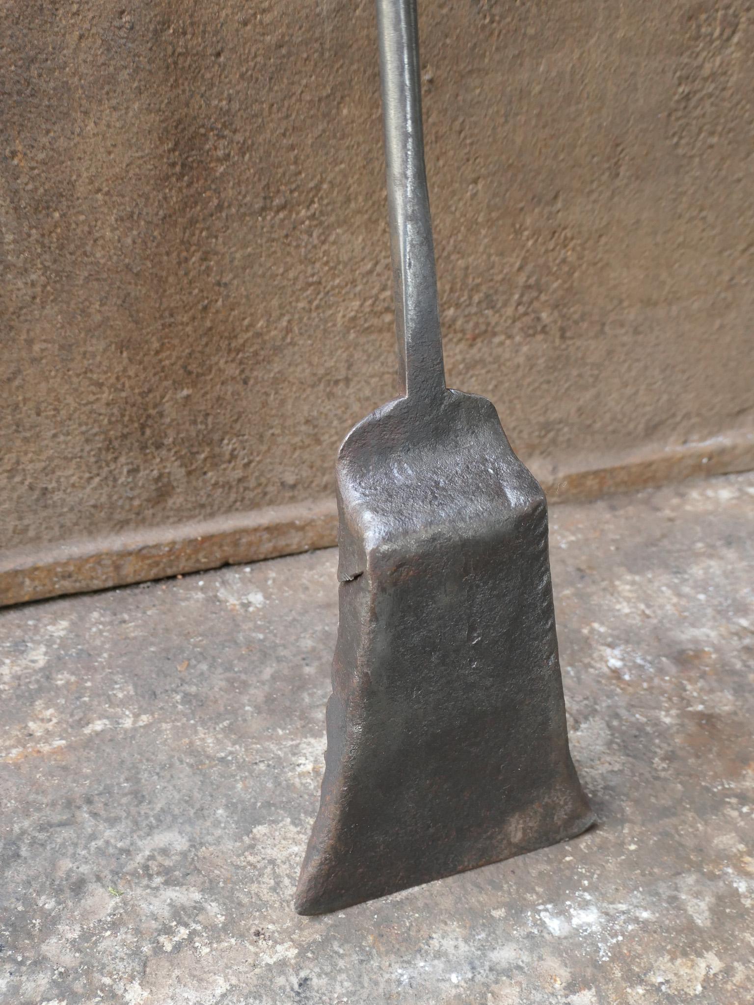 Grande pala da camino o pala da fuoco francese del XVIII secolo in vendita 2