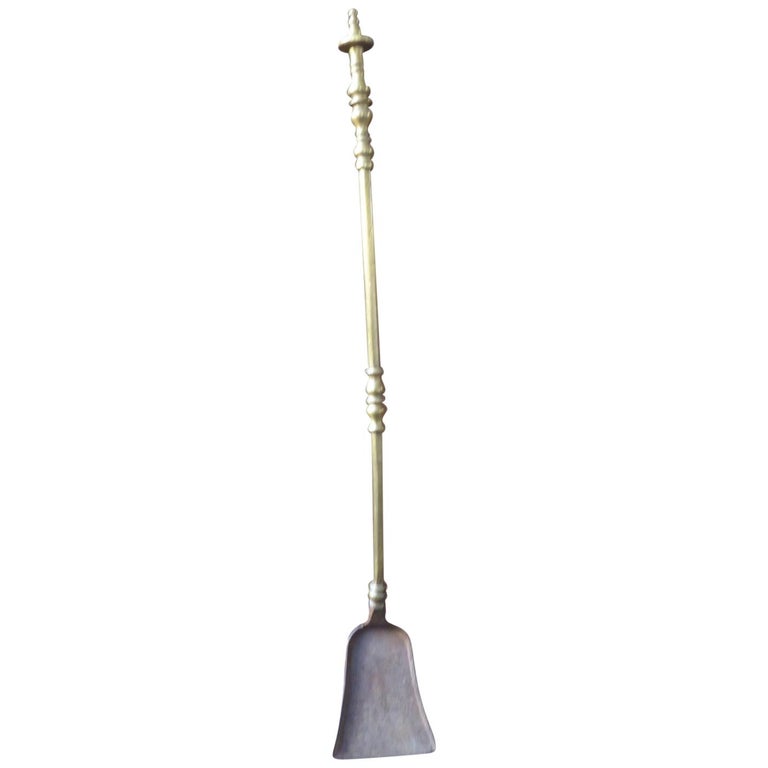 Large 18th Century French Fireplace Shovel or Fire Shovel For Sale at