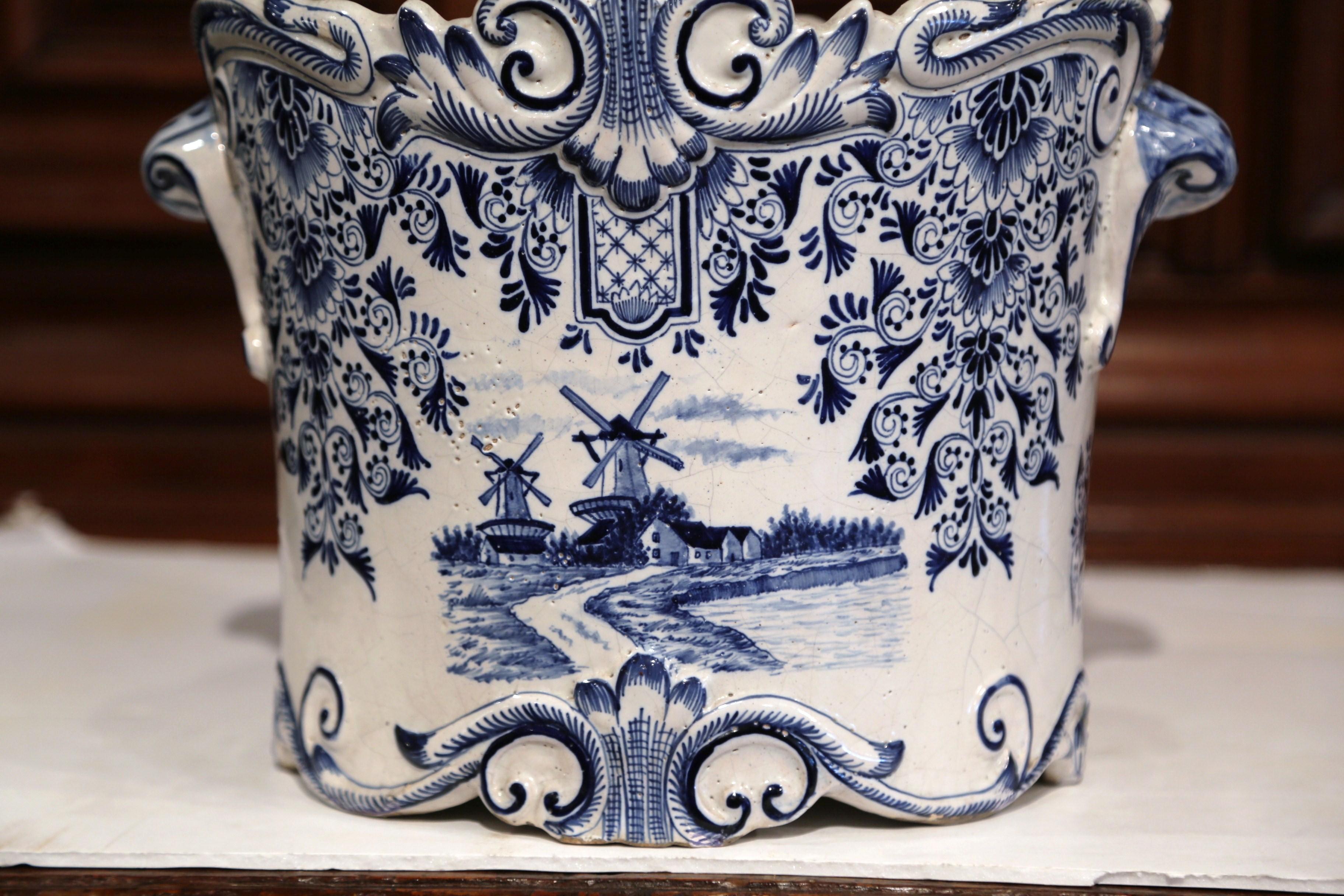 blue and white cachepot