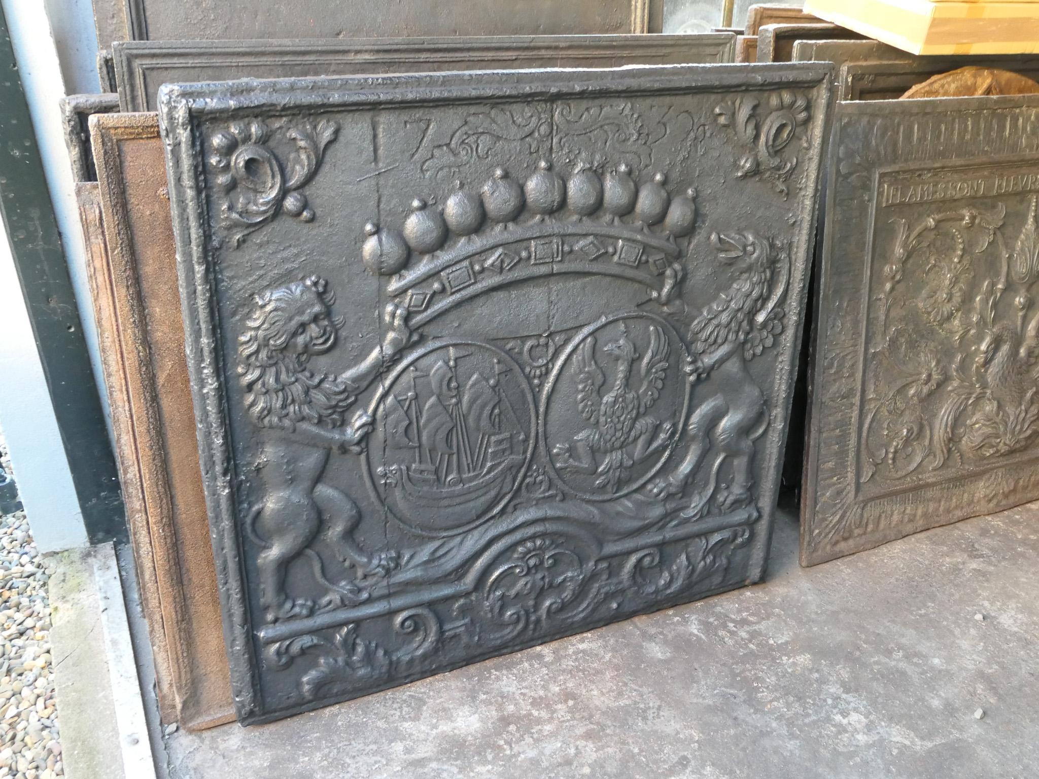 Large 18th Century French Louis XIV 'Coat of Arms' Fireback / Backsplash For Sale 1