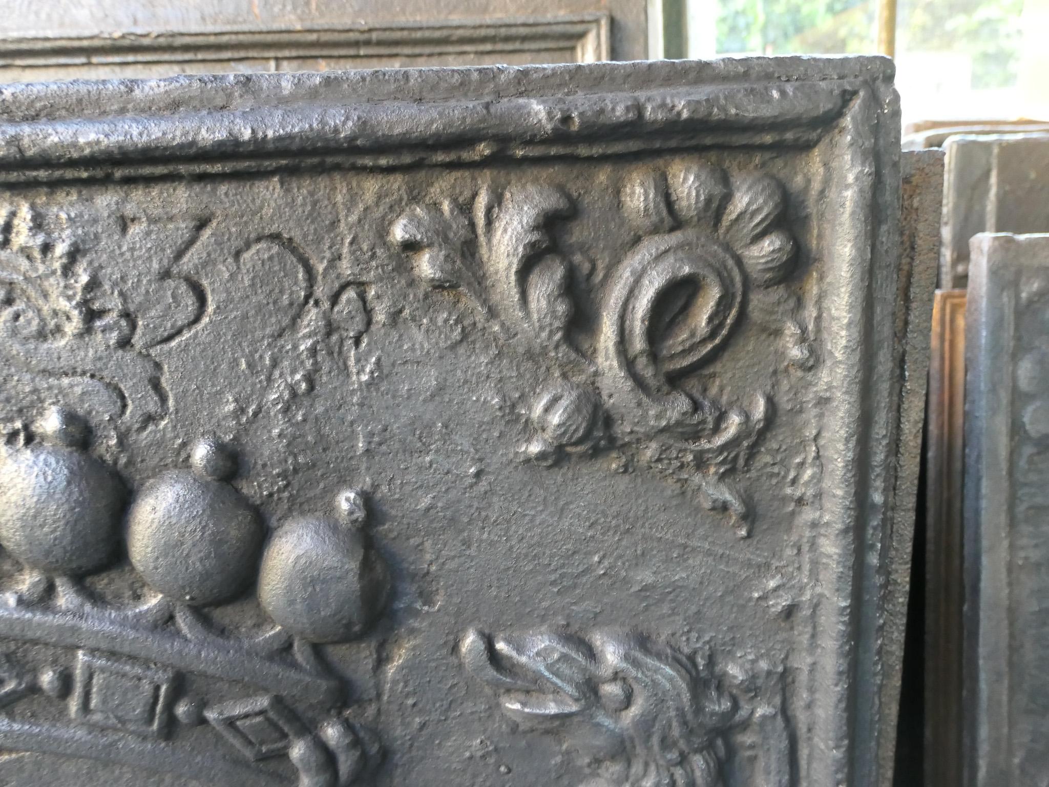Large 18th Century French Louis XIV 'Coat of Arms' Fireback / Backsplash For Sale 3