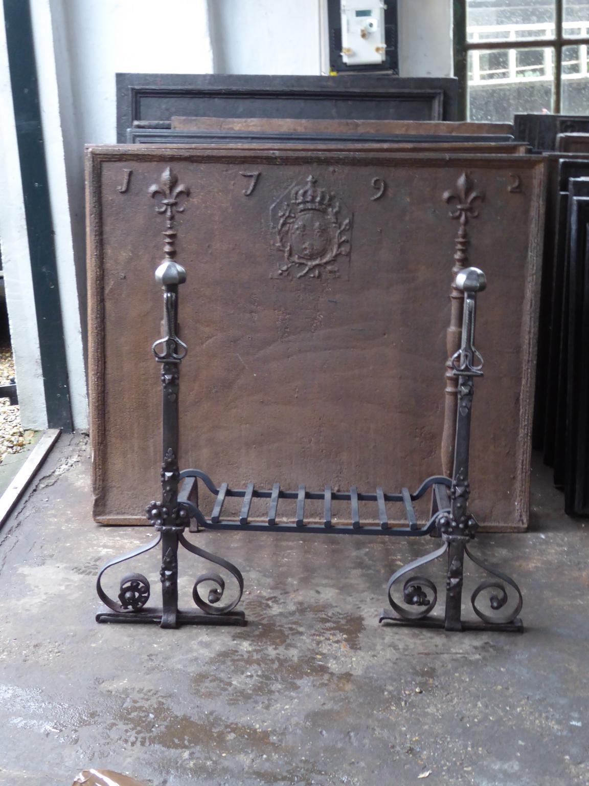 Large 18th Century French Louis XV Fire Grate, Fireplace Grate In Good Condition In Amerongen, NL