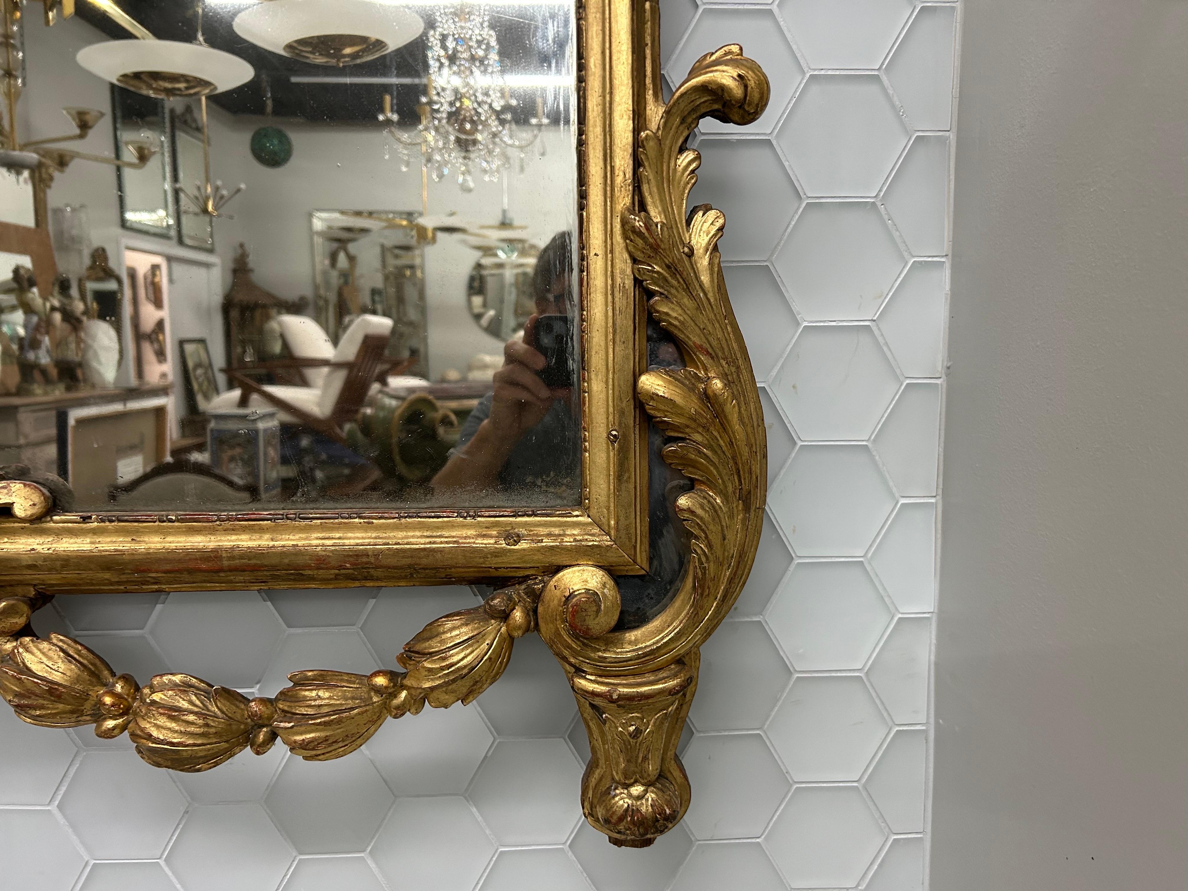 Grand miroir français Louis XVI du 18ème siècle en bois doré en vente 2