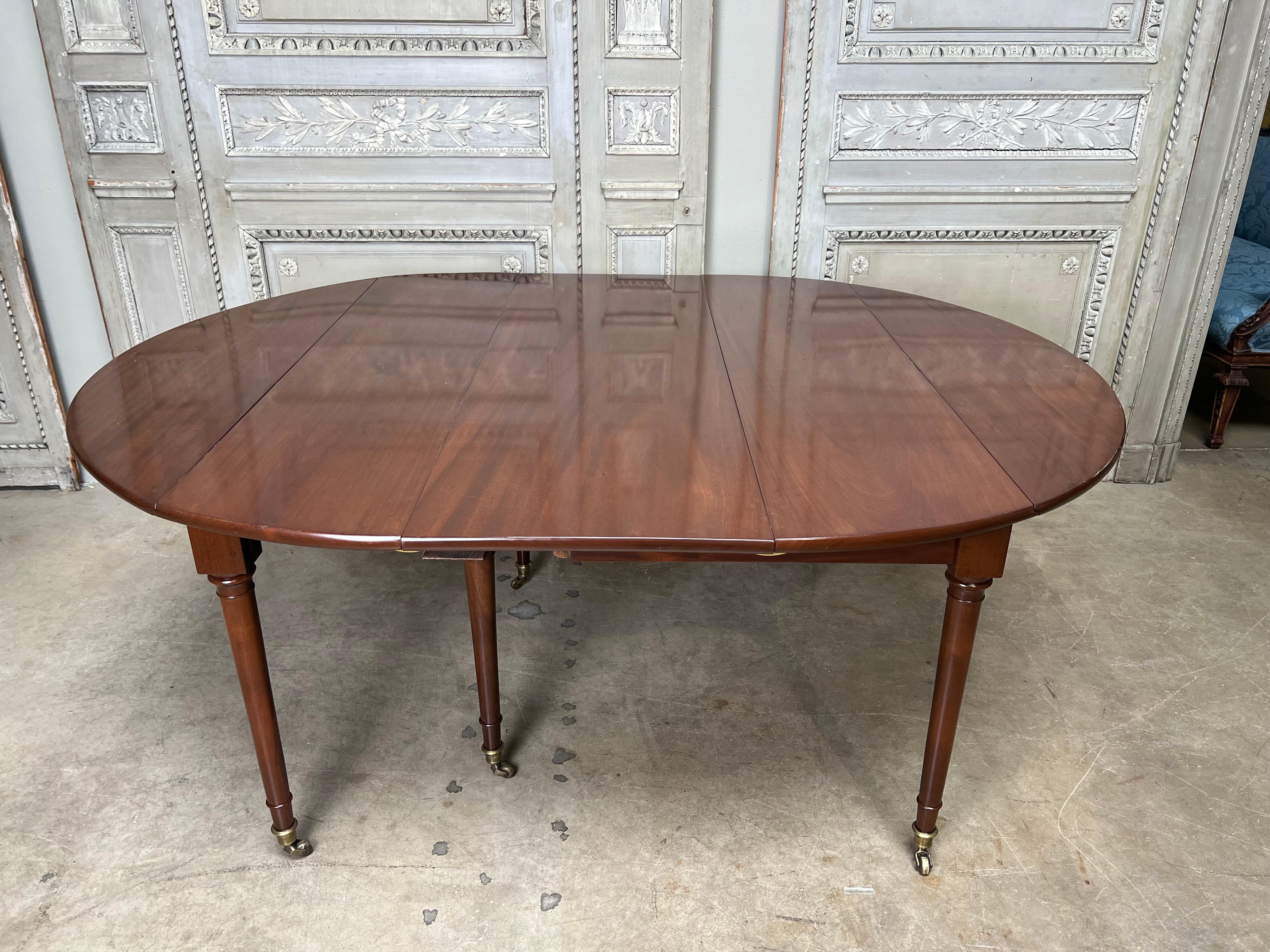 Large 18th Century French Louis XVI Mahogany Dining Table.  In Good Condition In Dallas, TX