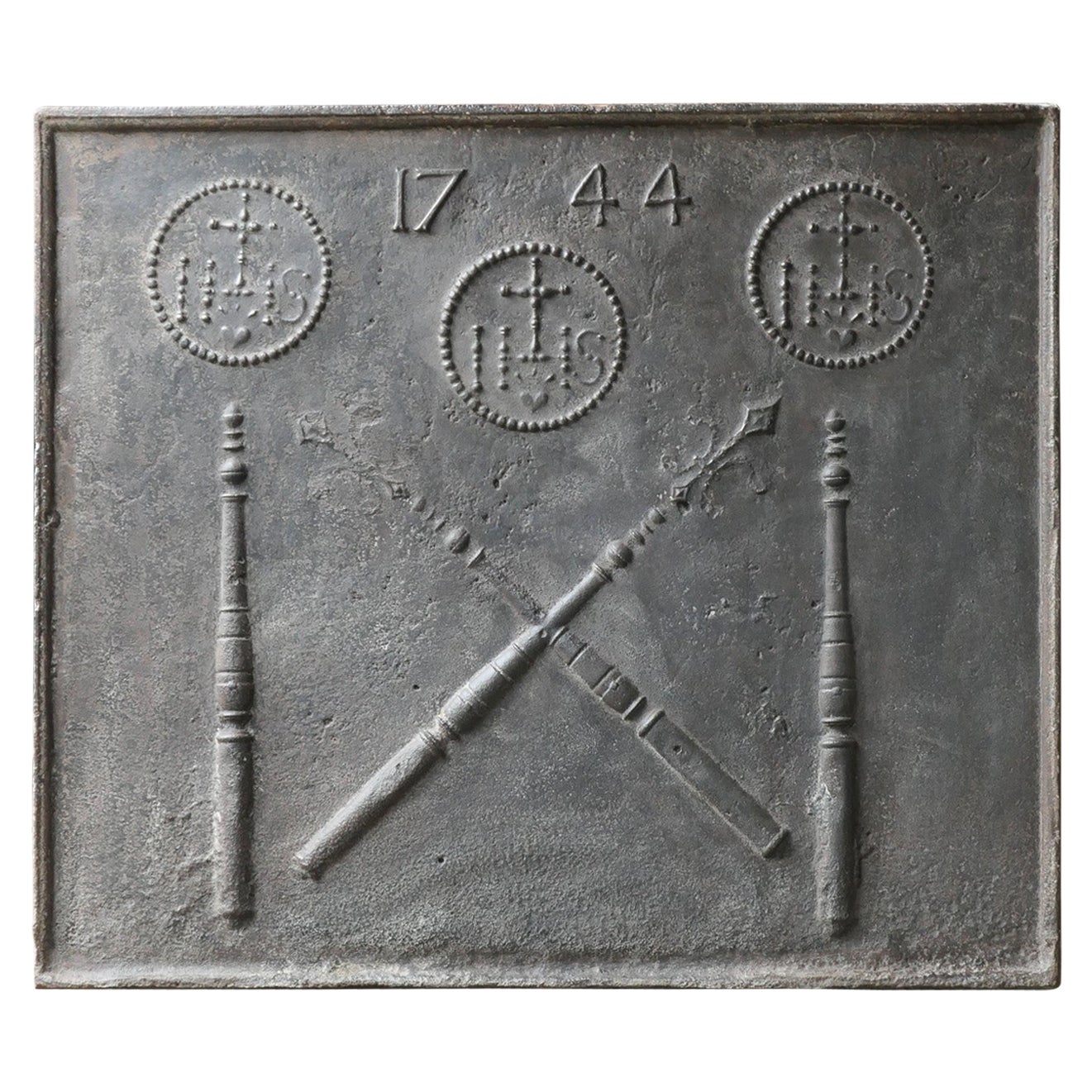 Large 18th Century French 'Pillars with IHS Monogram' Fireback / Backsplash
