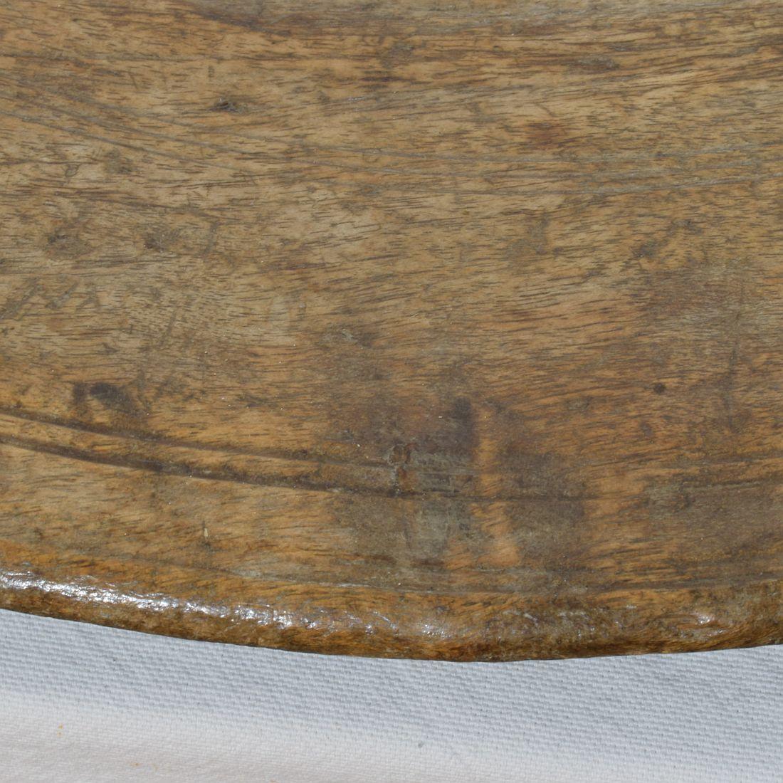 Große französische Holzschale/Teller aus dem 18. Jahrhundert im Angebot 13