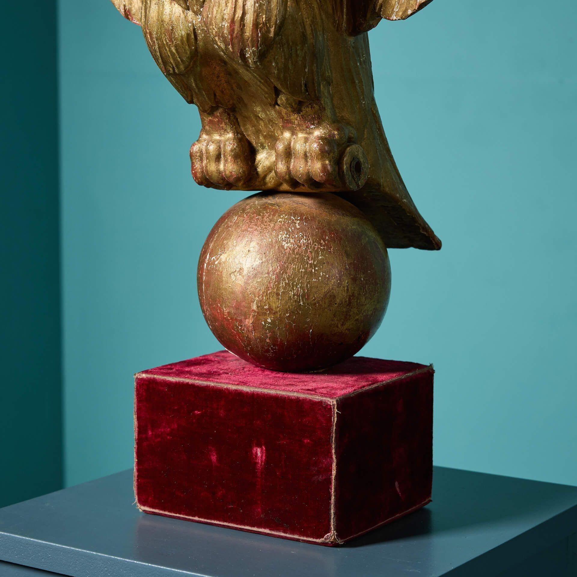 English Large 18th Century Gilt Wood Eagle For Sale