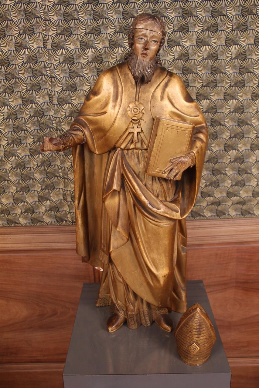 Large 18th Century Golden Wood Statue Of A Holy Bishop Removable Miter For Sale 5